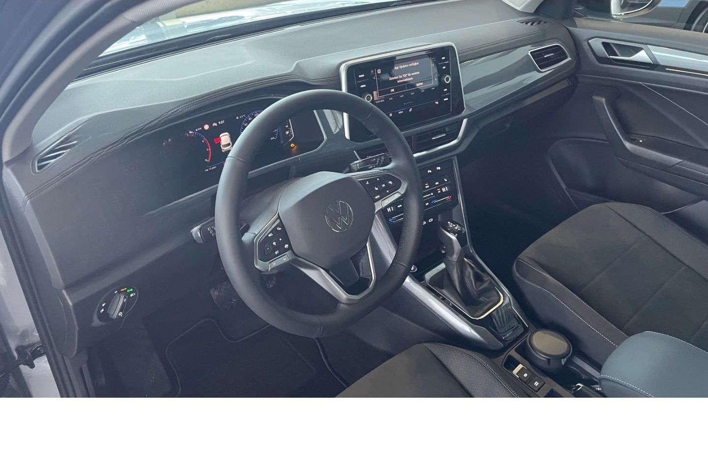Volkswagen T-Roc Style 1.5 TSI AHK Navi el.Hecklappe ACC IQ foto 11