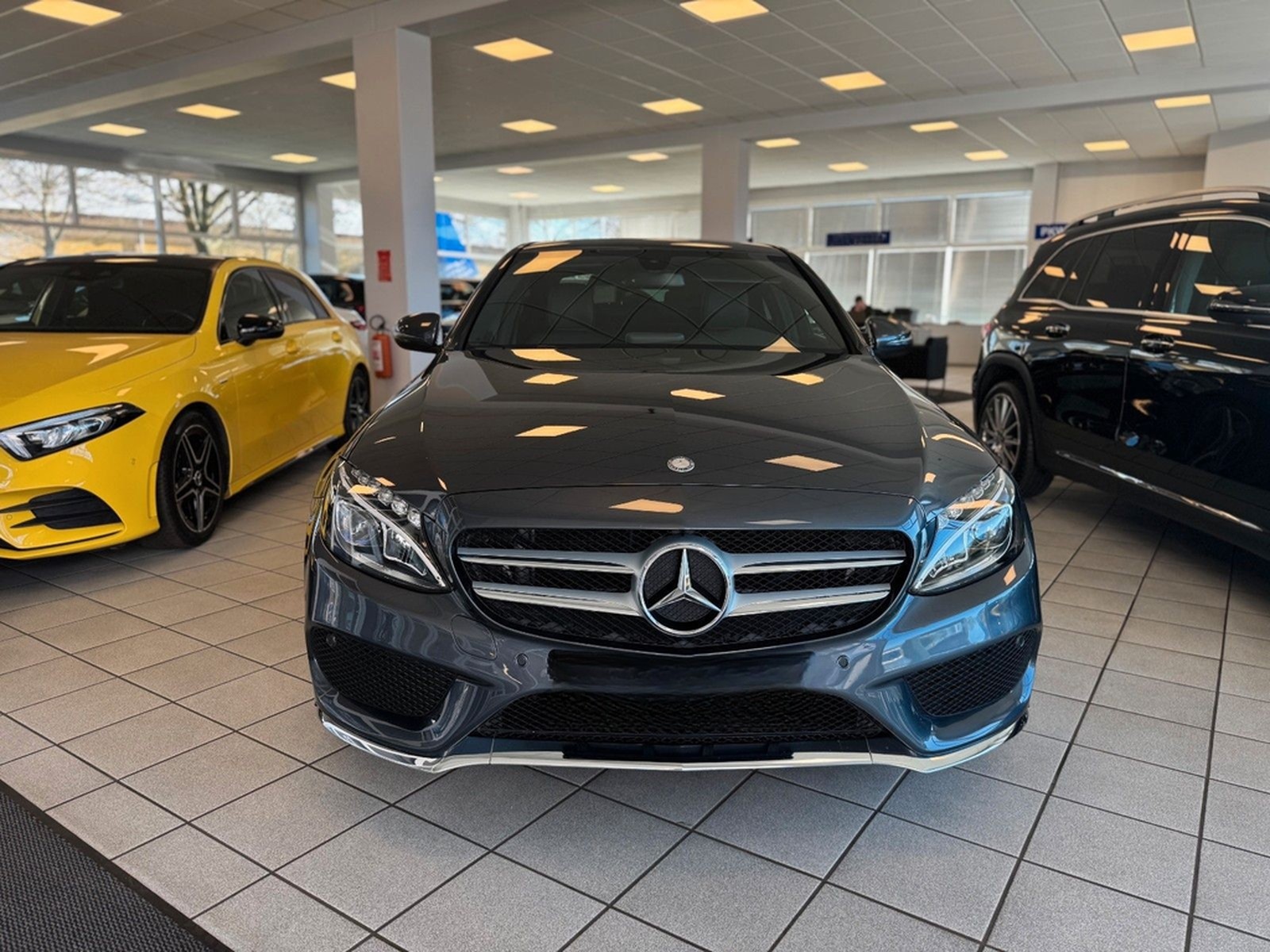 Mercedes-Benz C 220d AMG 7G-Tr. LED SHZ PTS Rü-Ka Navi Klima foto 2