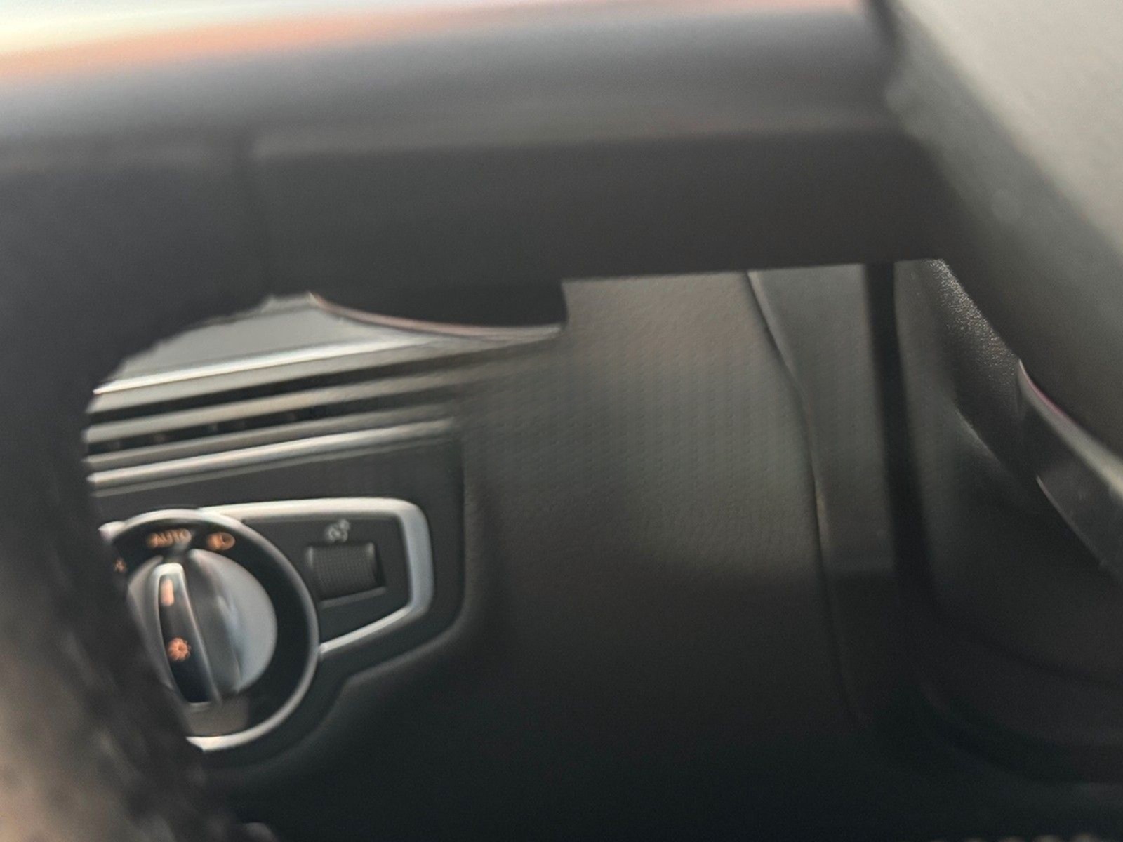 Mercedes-Benz C 220d AMG 7G-Tr. LED SHZ PTS Rü-Ka Navi Klima foto 17