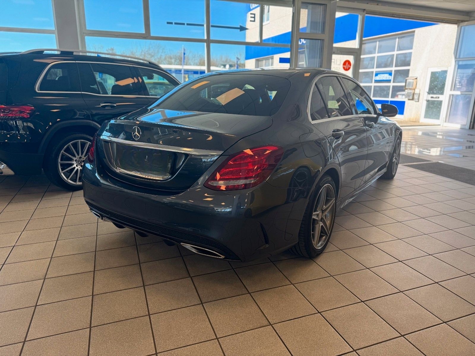 Mercedes-Benz C 220d AMG 7G-Tr. LED SHZ PTS Rü-Ka Navi Klima foto 7