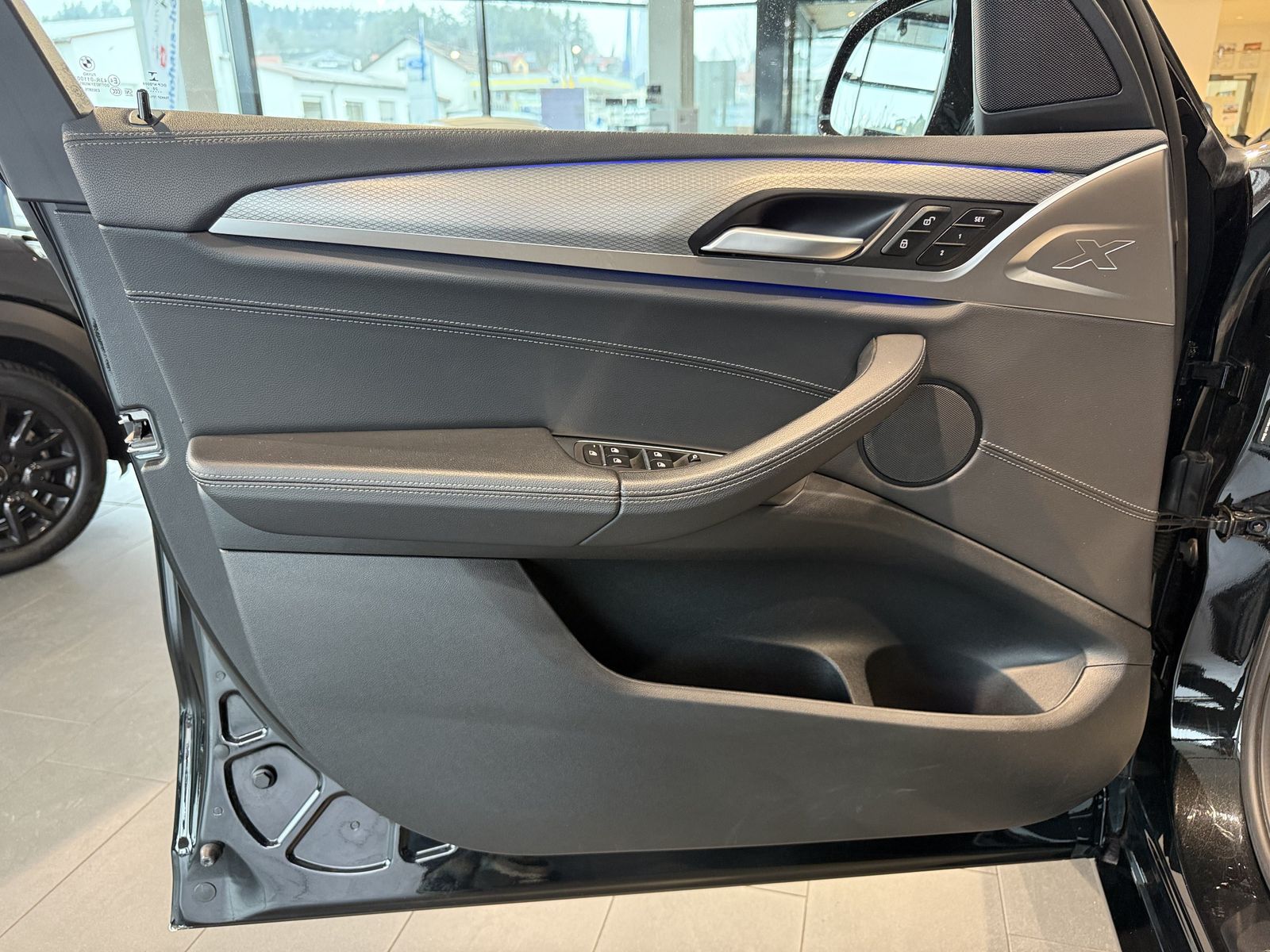 BMW X3 M40i  Head-Up HiFi DAB LED WLAN Pano.Dach foto 12