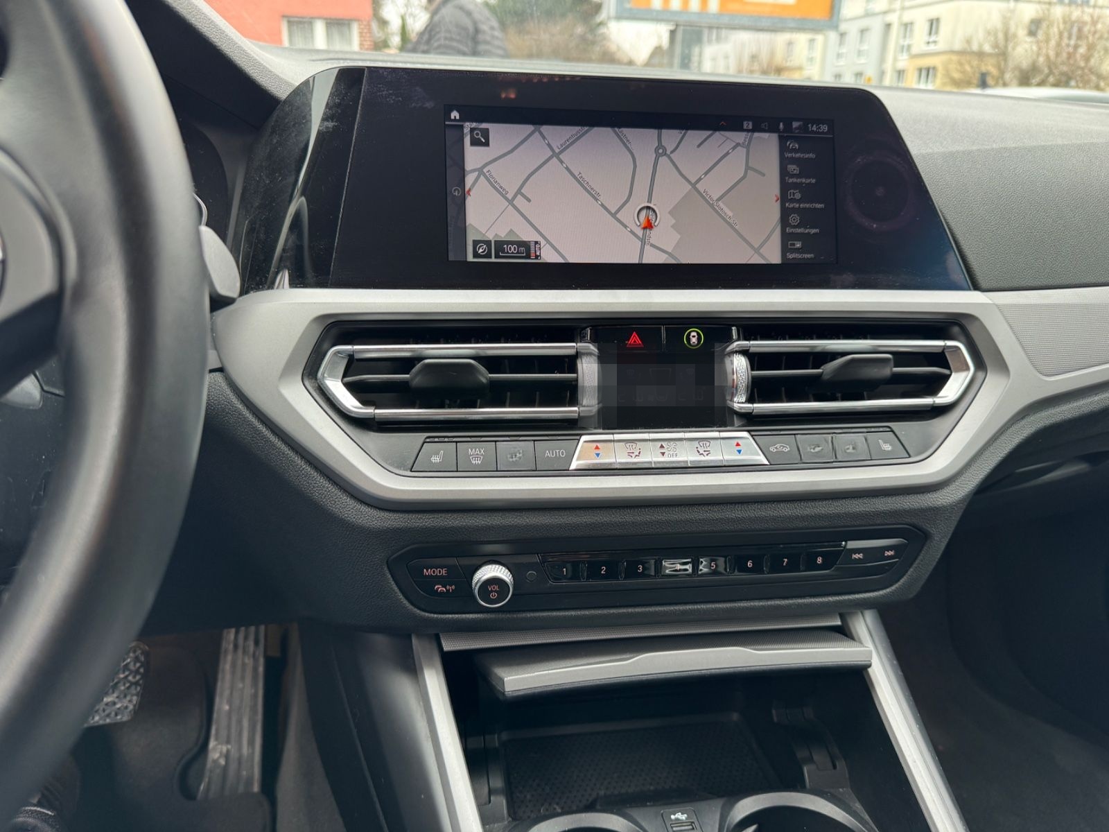 BMW 318i #Aut.# *VollDigital*CarPlay*LED*PDC* foto 11