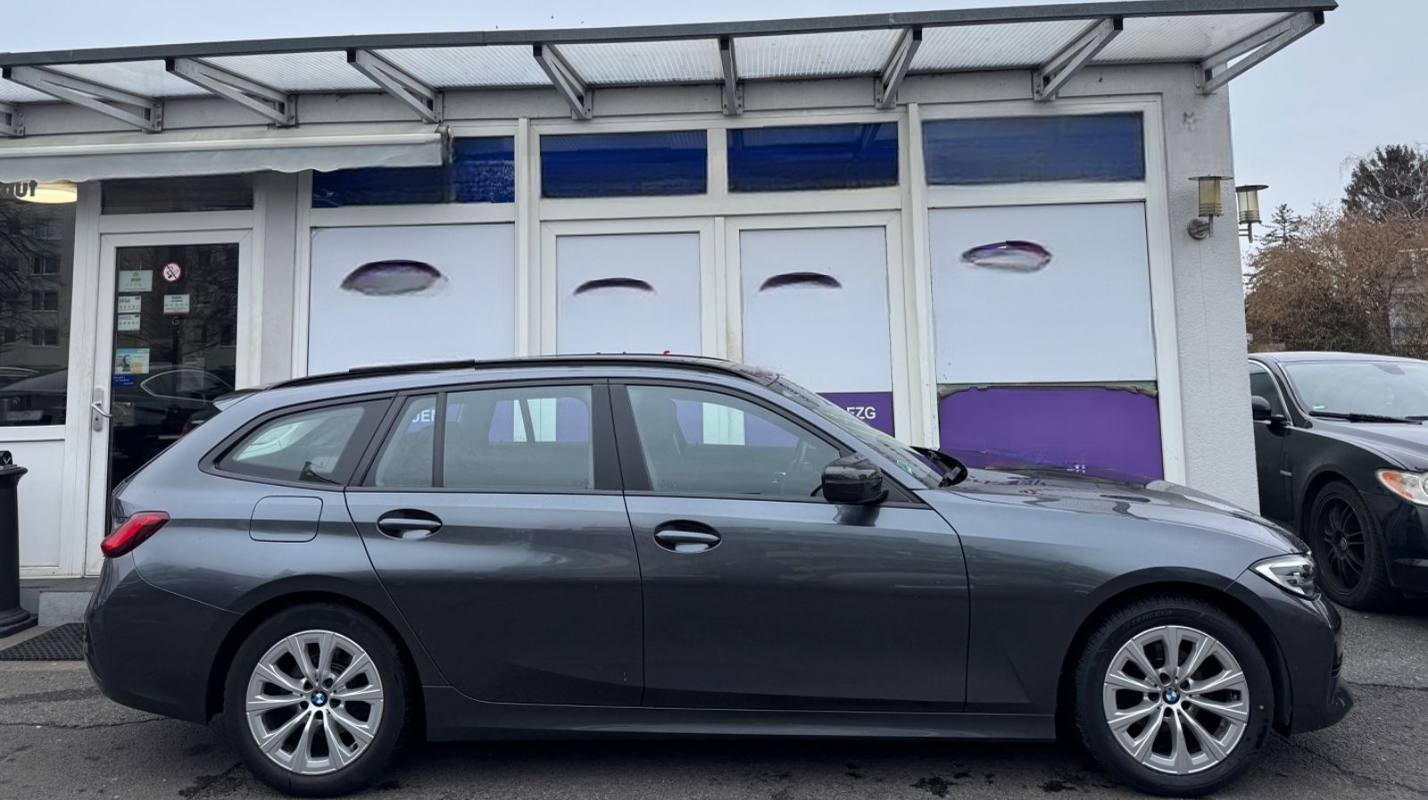 BMW 318i #Aut.# *VollDigital*CarPlay*LED*PDC* foto 4