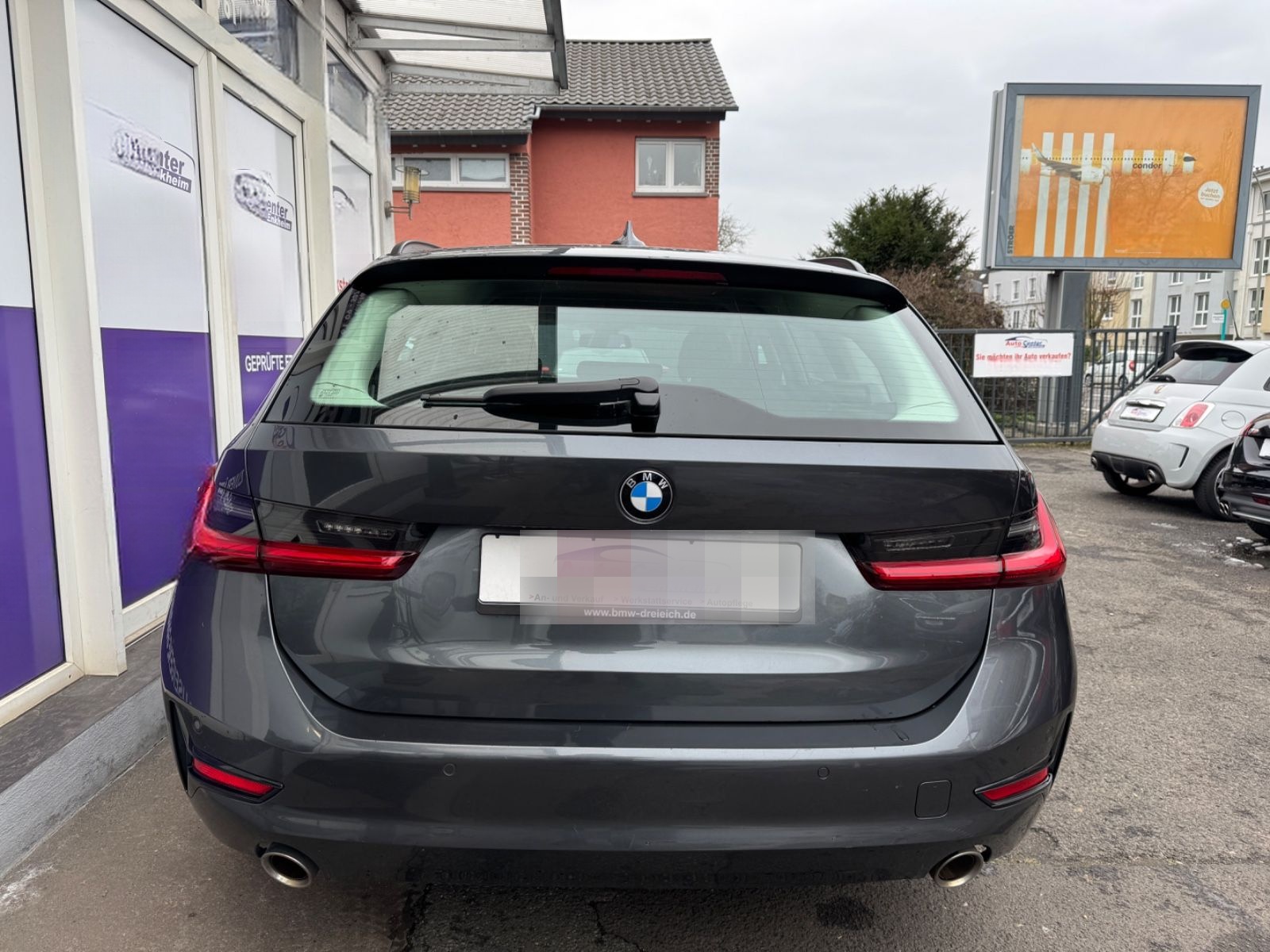 BMW 318i #Aut.# *VollDigital*CarPlay*LED*PDC* foto 6