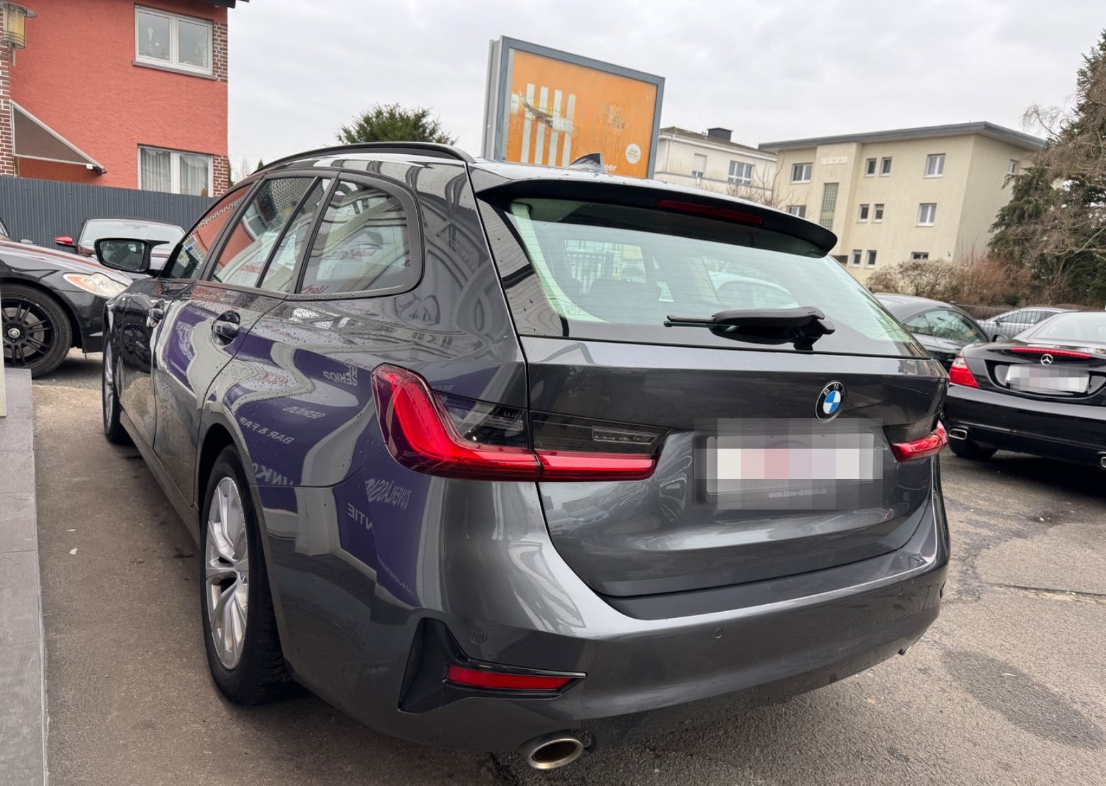 BMW 318i #Aut.# *VollDigital*CarPlay*LED*PDC* foto 7