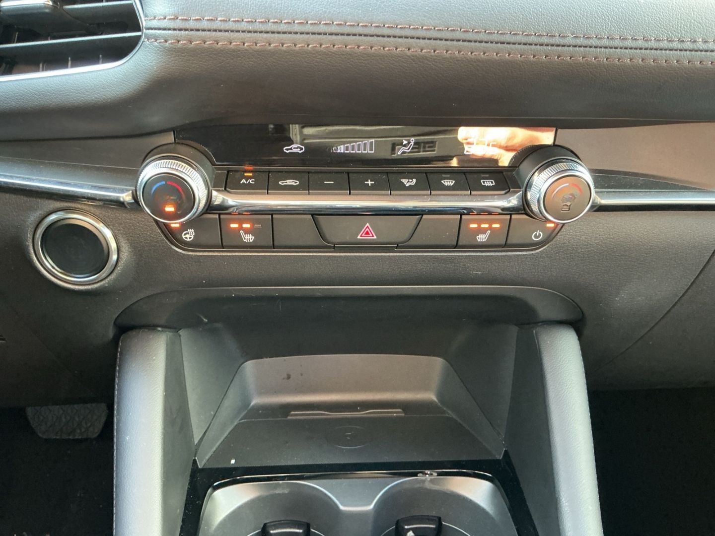 Mazda 3 2.5 AT Exclusive-Line Matrix Bose 360 HUD ACAA foto 14