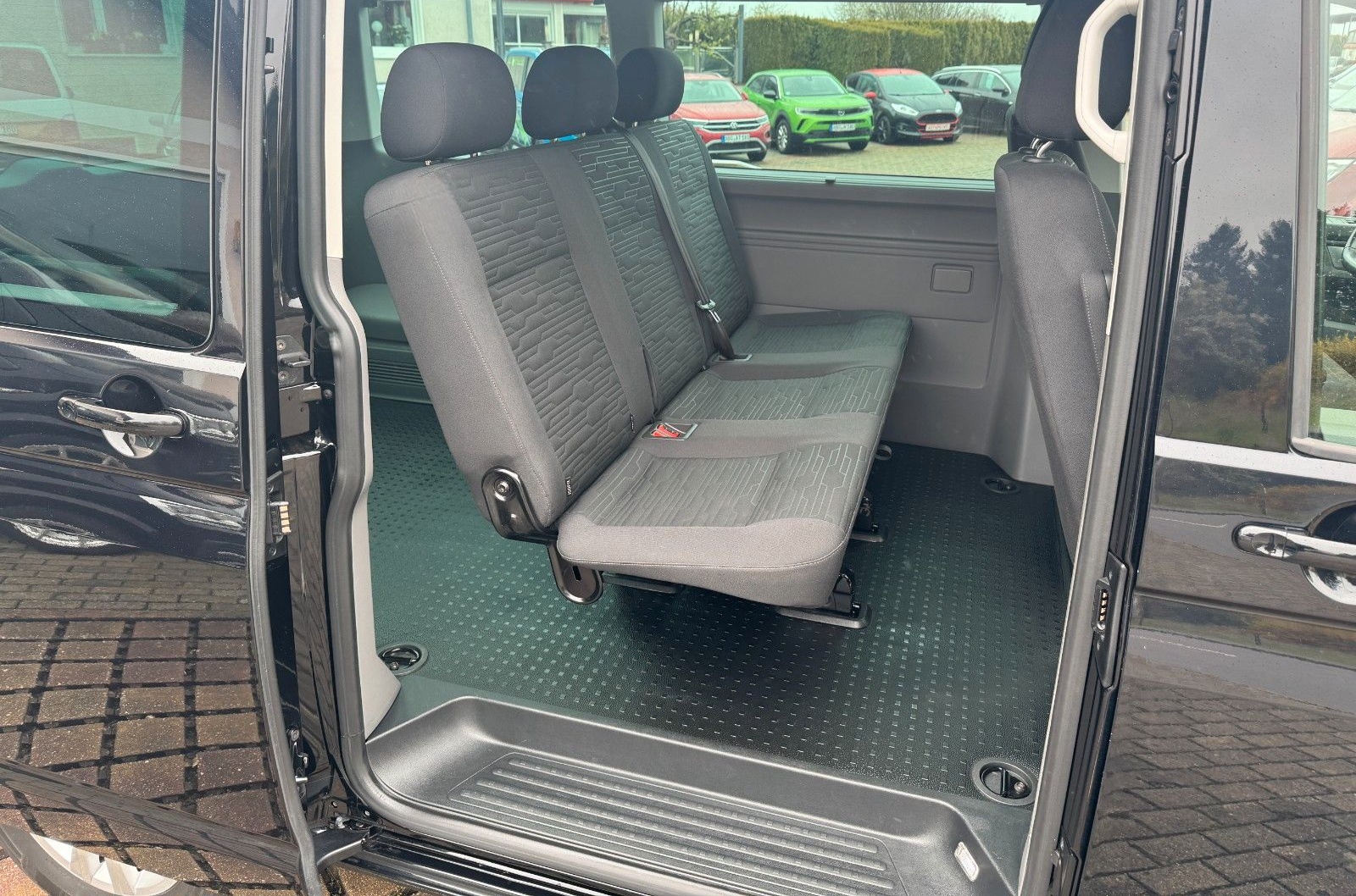 Volkswagen T6.1 Caravelle mit Standheizung foto 11