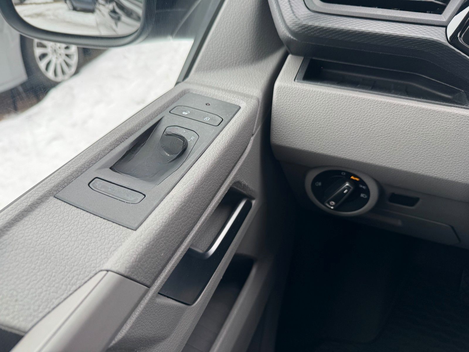 Volkswagen T6.1 Caravelle mit Standheizung foto 16