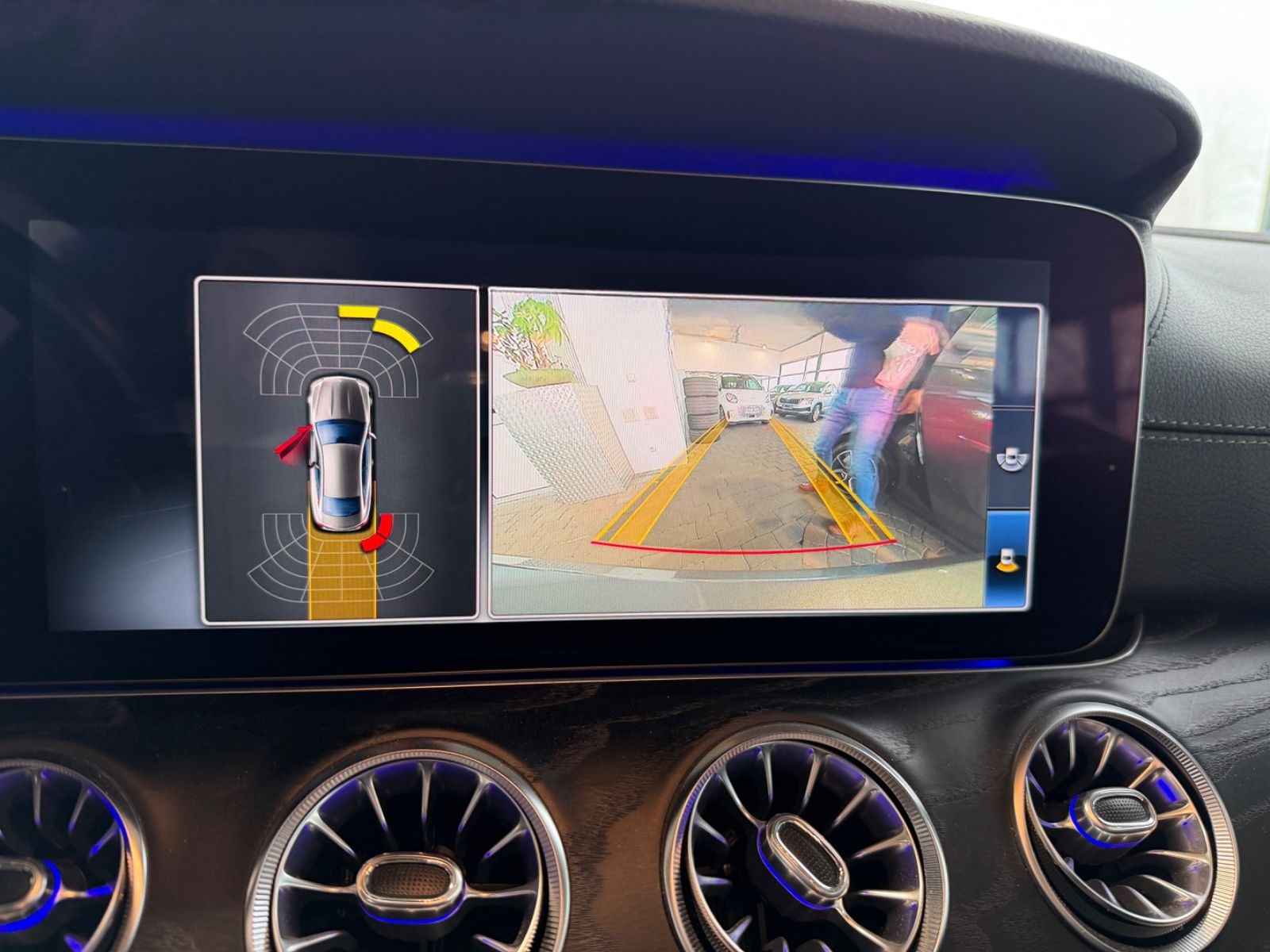 Mercedes-Benz E 200 Coupé 4M AMG-Line Kamera-P.Dach-Totwinkel foto 12