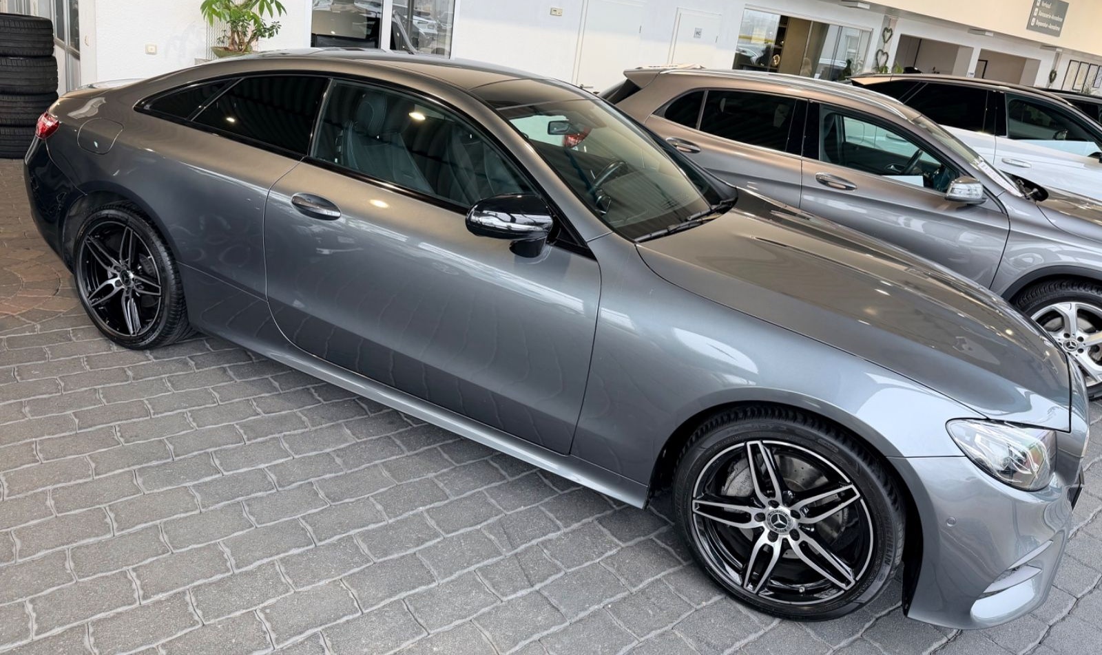 Mercedes-Benz E 200 Coupé 4M AMG-Line Kamera-P.Dach-Totwinkel foto 5