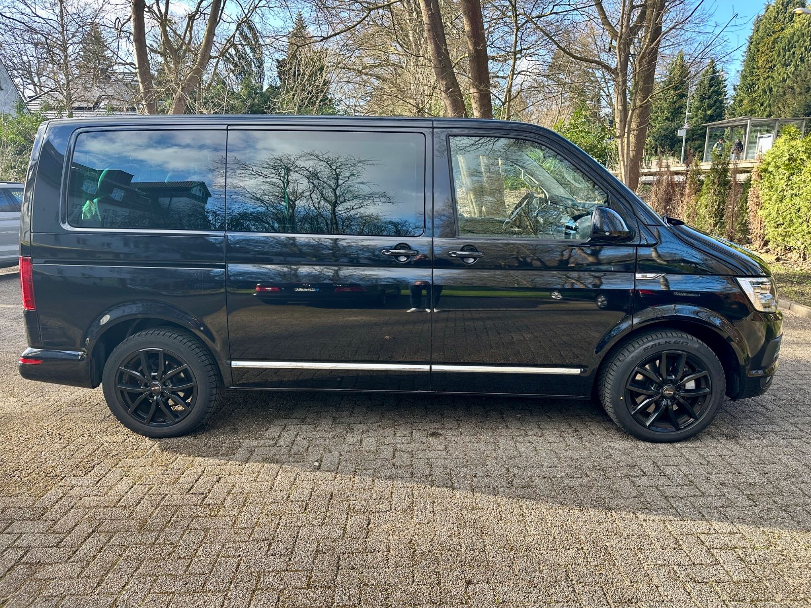 Volkswagen T6 Multivan Highline 2.0 l TDI 4MOTION, Standh. foto 3