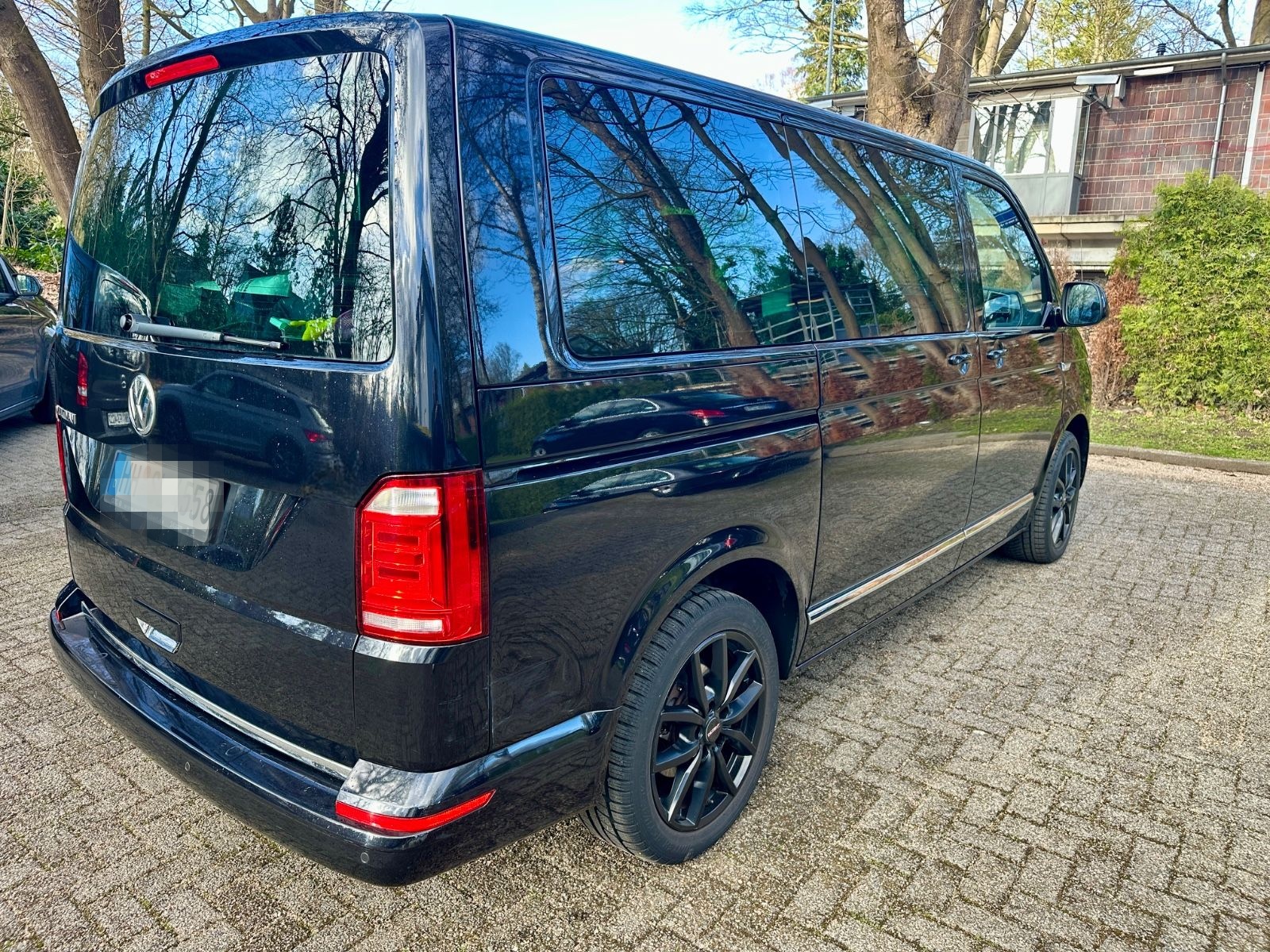 Volkswagen T6 Multivan Highline 2.0 l TDI 4MOTION, Standh. foto 4
