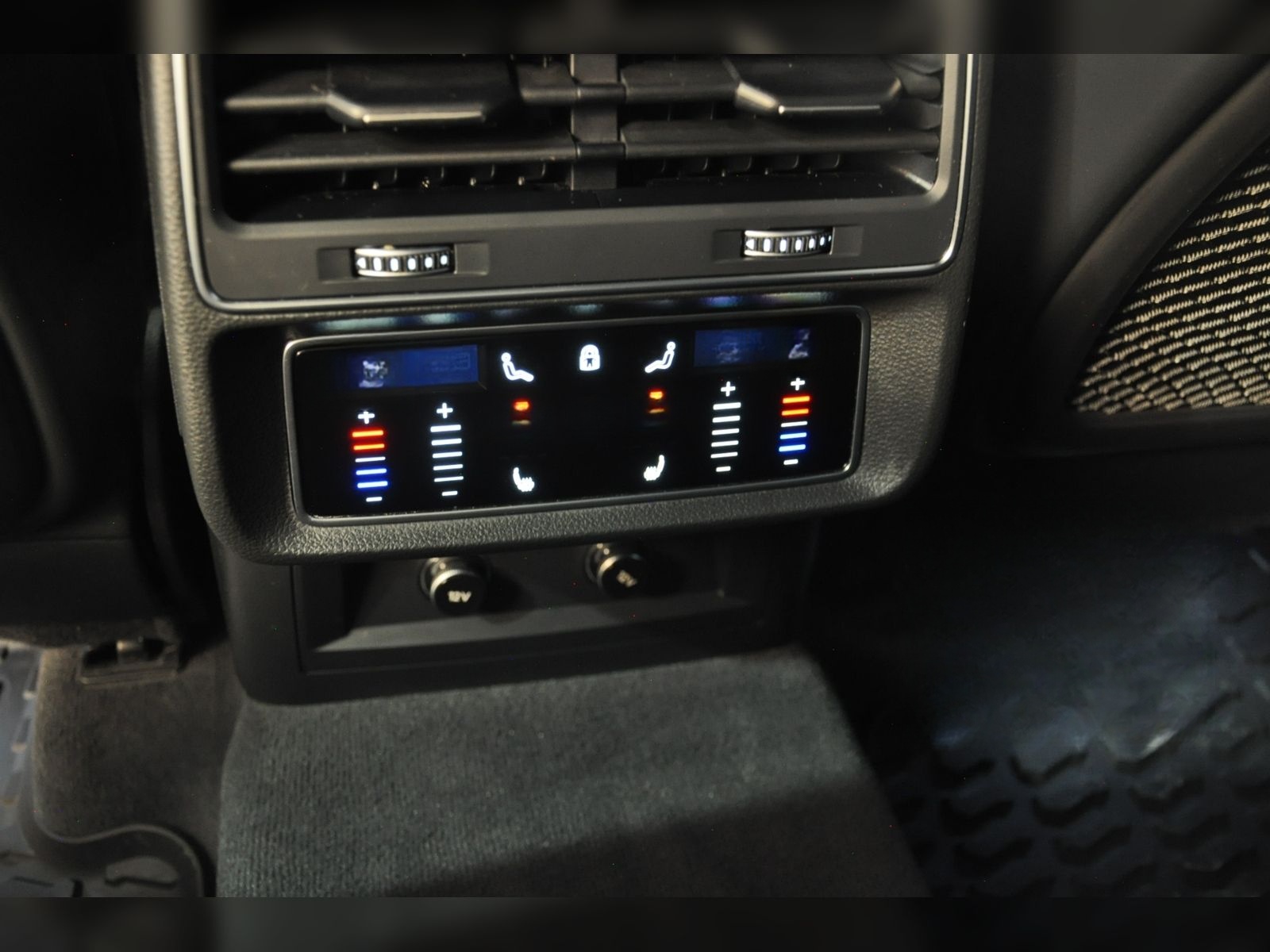 Audi Q8 S-Line 50TDI quattro HUD Standh 22" foto 18