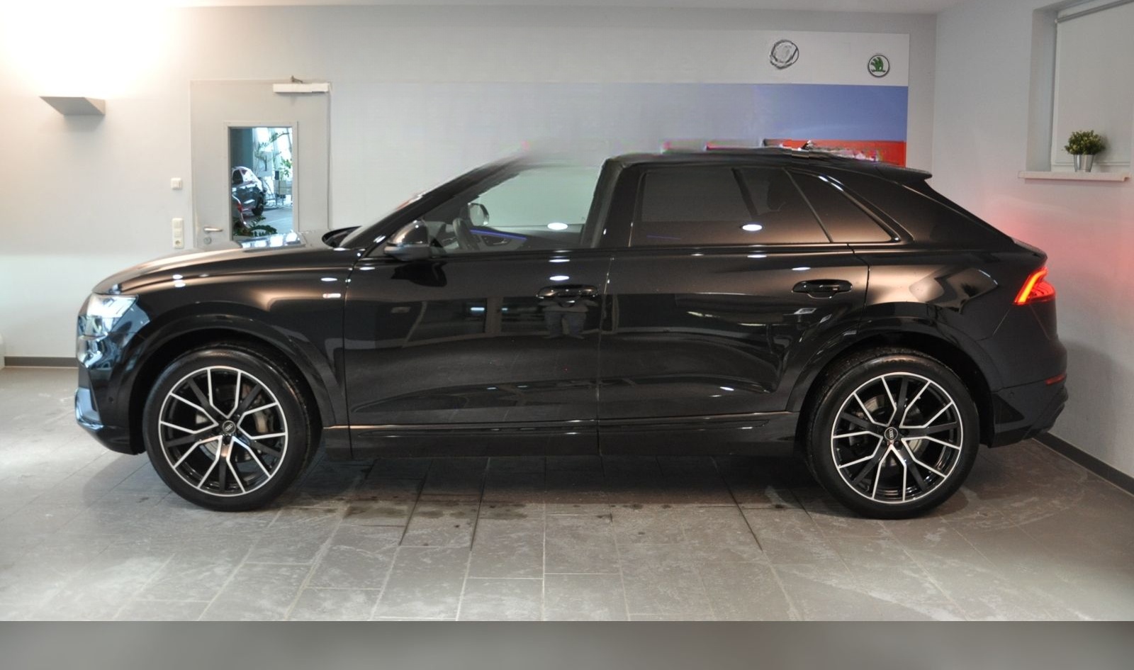 Audi Q8 S-Line 50TDI quattro HUD Standh 22" foto 4