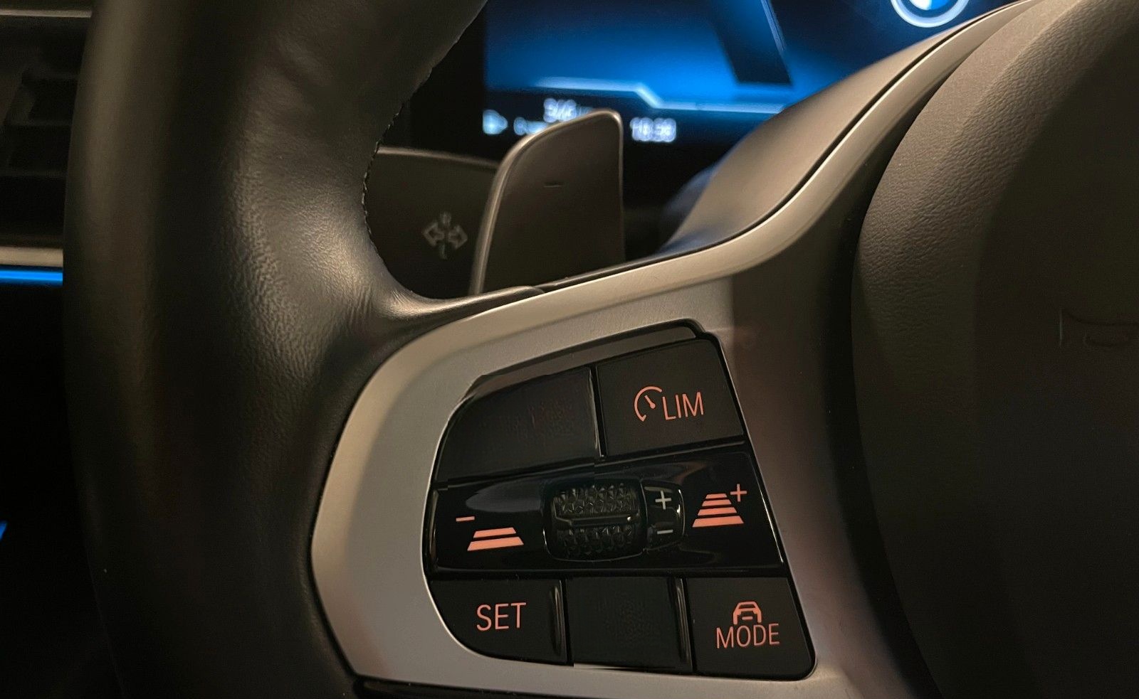 BMW 320A d xDrive M Sportbremse ACC AHK HUD H/K 18" foto 22