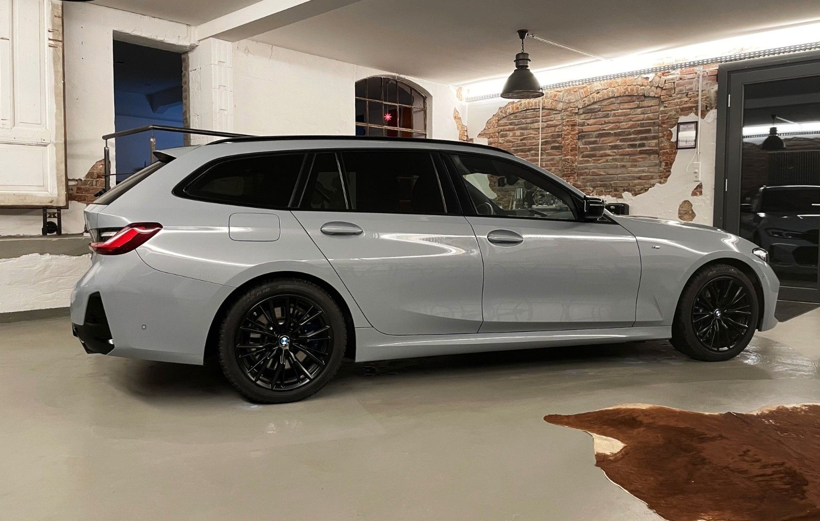 BMW 320A d xDrive M Sportbremse ACC AHK HUD H/K 18" foto 7