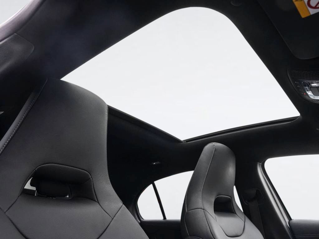 Mercedes-Benz A 250 e AMG-LINE LEDER PANO AHK MULTIBEAM SOUND foto 7