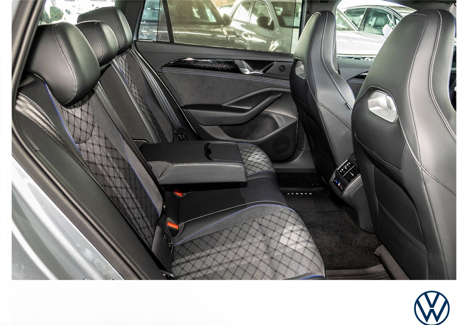 Volkswagen Passat Variant R-Line 2.0 TDI DSG Navi  Kamera foto 13