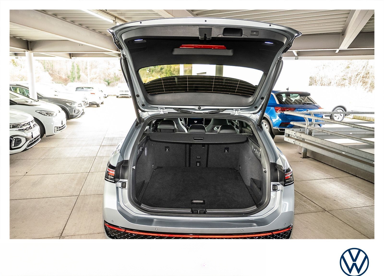 Volkswagen Passat Variant R-Line 2.0 TDI DSG Navi  Kamera foto 15