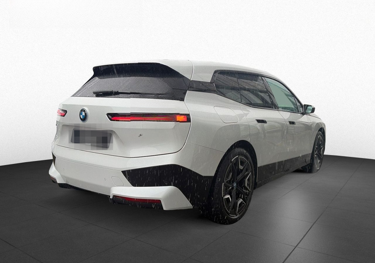 BMW iX xDrive40 Sport AHK Laser H/K Shzg Klimaaut foto 5