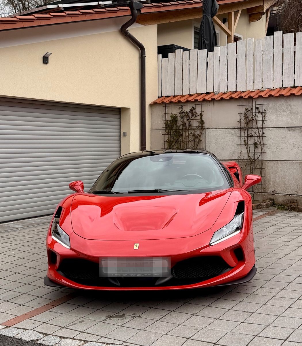 Ferrari F8*Tributo*Coupé*DCT*APPROVED*MAINTENANCE* foto 6