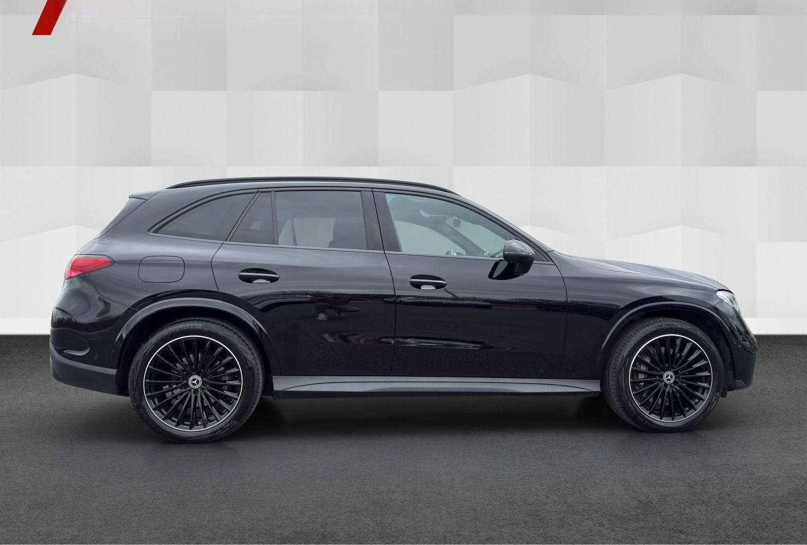 Mercedes-Benz GLC 220 d 4Matic AMG Line Night Dist. Plus 20" foto 6