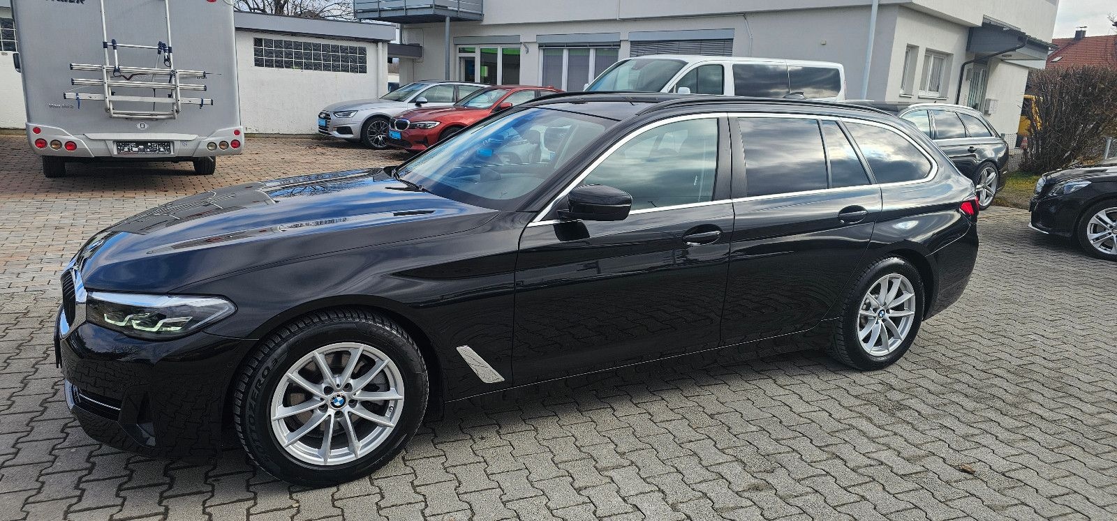 BMW 520d*Touring*Aut.*Virtual*LED*Kamera*Leder*Navi* foto 2