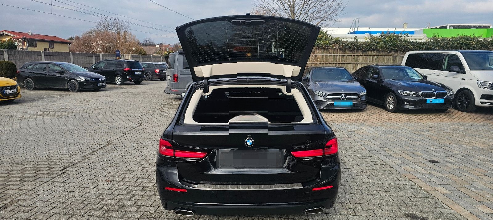 BMW 520d*Touring*Aut.*Virtual*LED*Kamera*Leder*Navi* foto 12