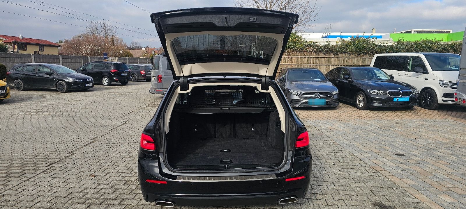 BMW 520d*Touring*Aut.*Virtual*LED*Kamera*Leder*Navi* foto 13