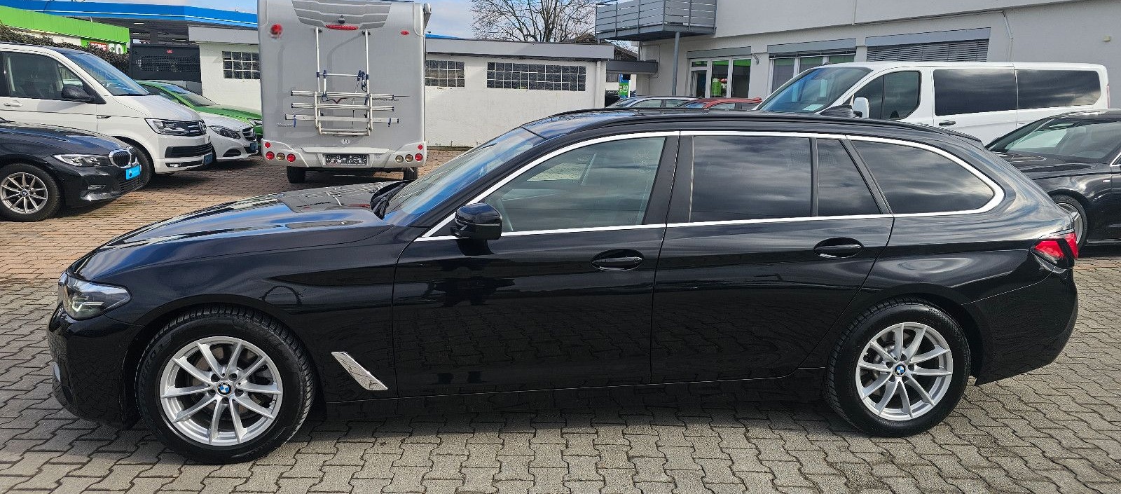 BMW 520d*Touring*Aut.*Virtual*LED*Kamera*Leder*Navi* foto 3