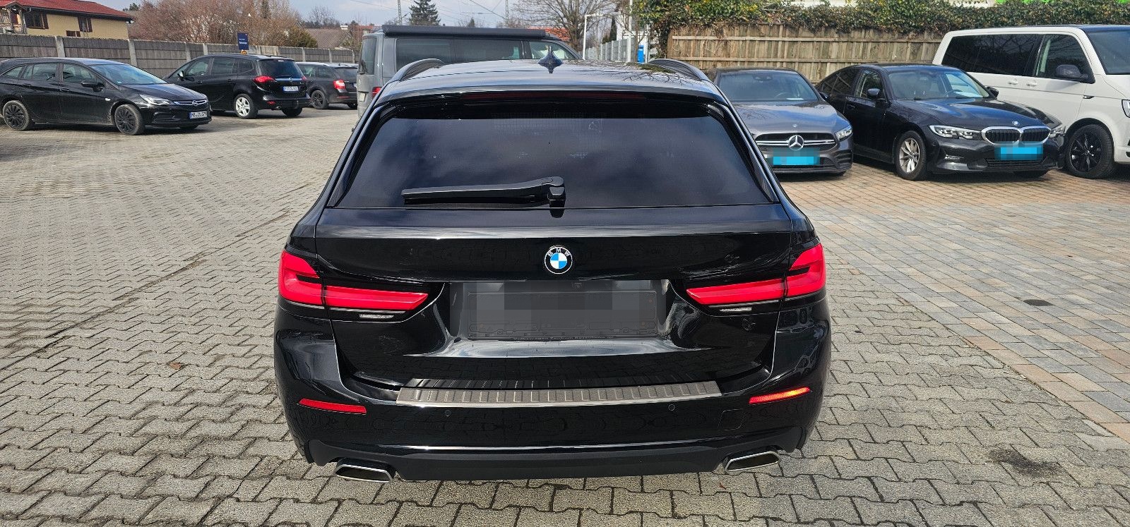 BMW 520d*Touring*Aut.*Virtual*LED*Kamera*Leder*Navi* foto 6