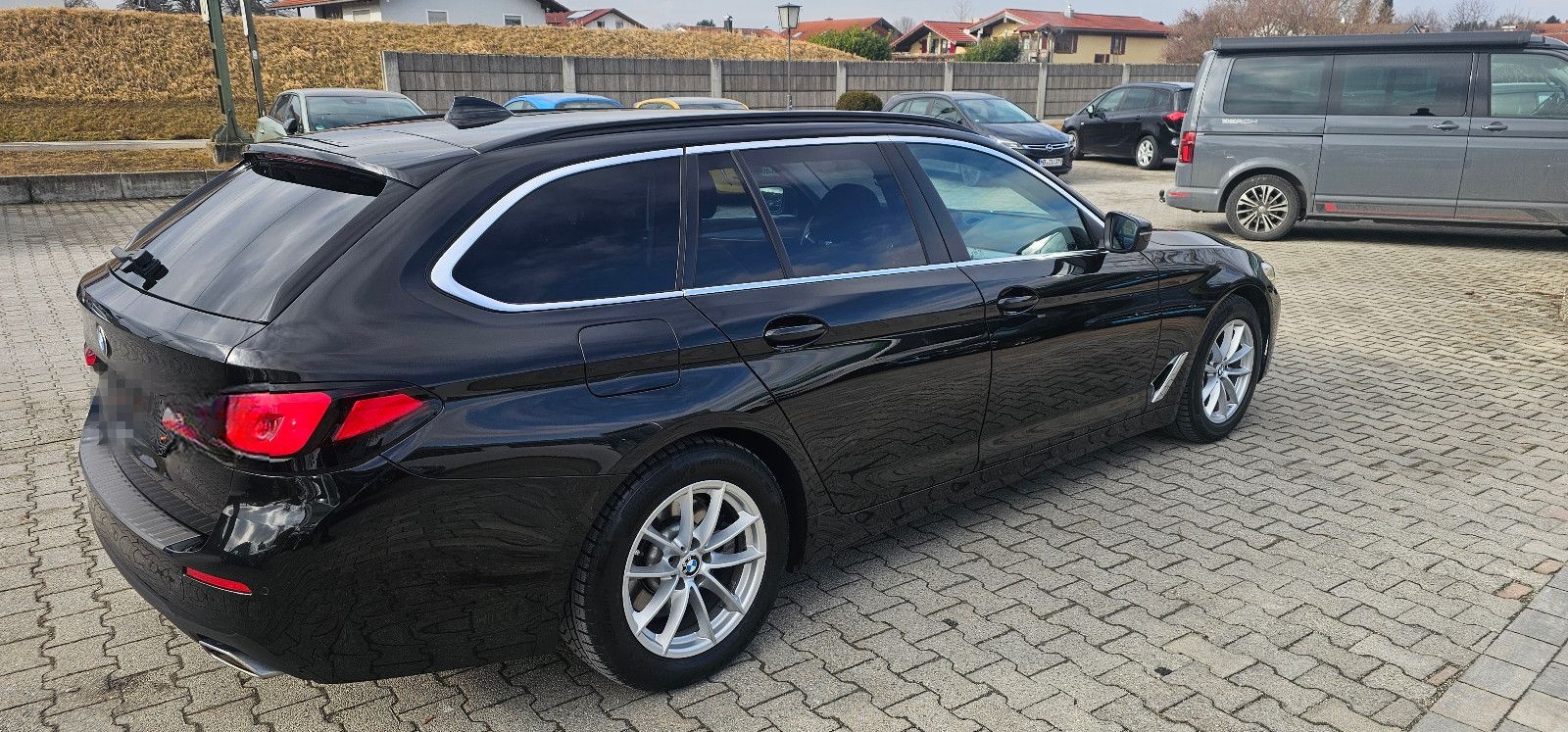 BMW 520d*Touring*Aut.*Virtual*LED*Kamera*Leder*Navi* foto 7