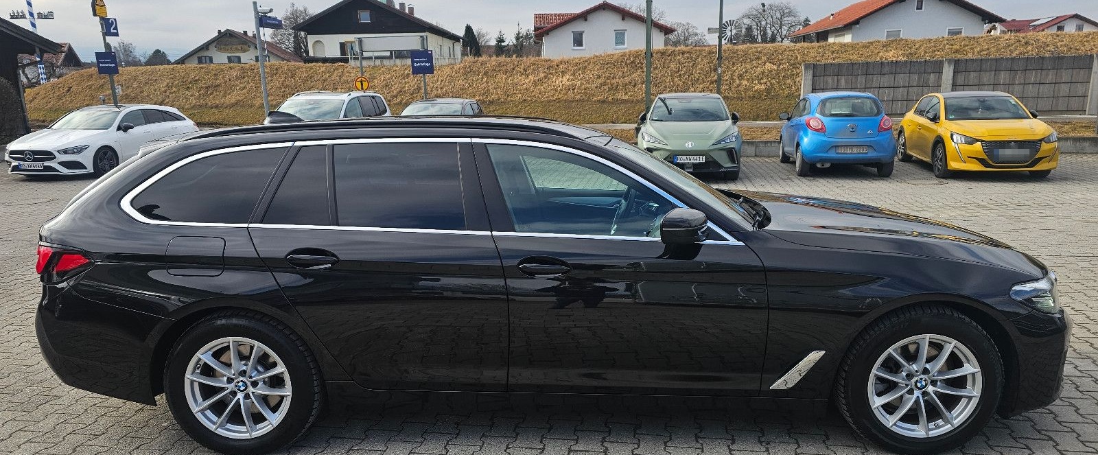 BMW 520d*Touring*Aut.*Virtual*LED*Kamera*Leder*Navi* foto 8