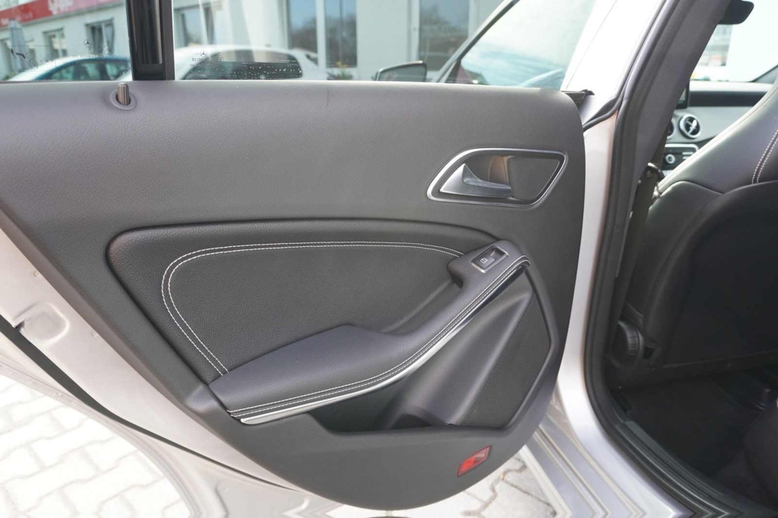 Mercedes-Benz CLA 200 Shooting Brake LED Navi SHZ Kamera Night foto 13