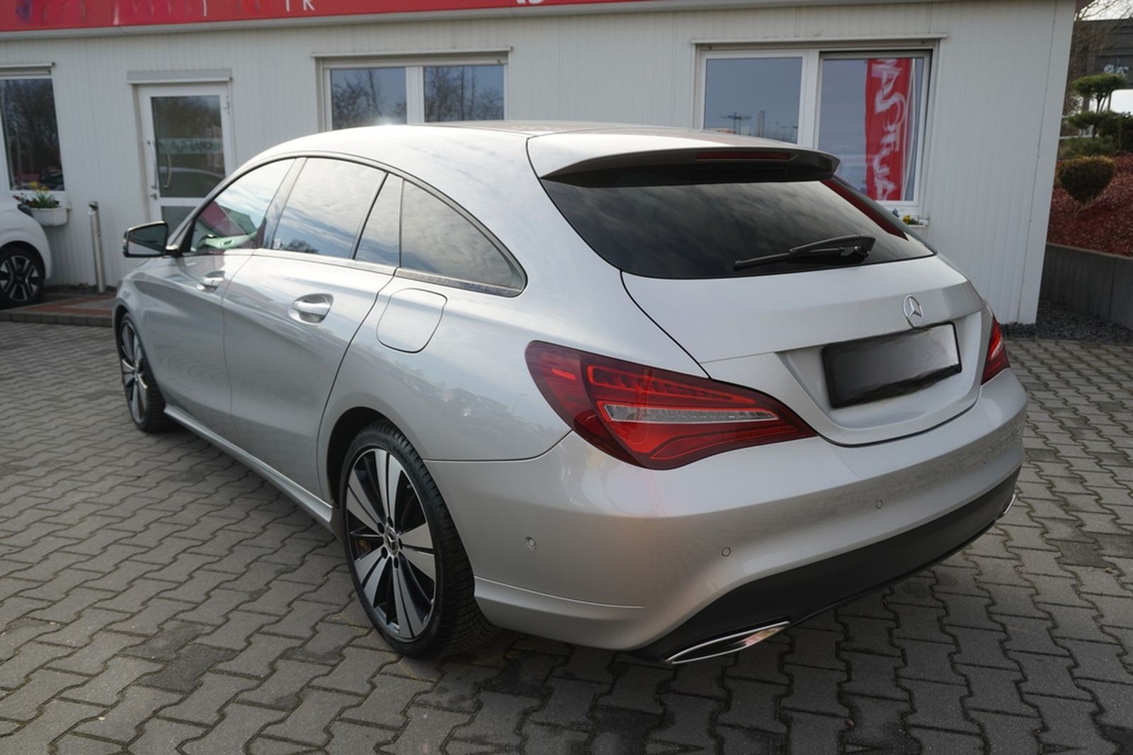 Mercedes-Benz CLA 200 Shooting Brake LED Navi SHZ Kamera Night foto 3