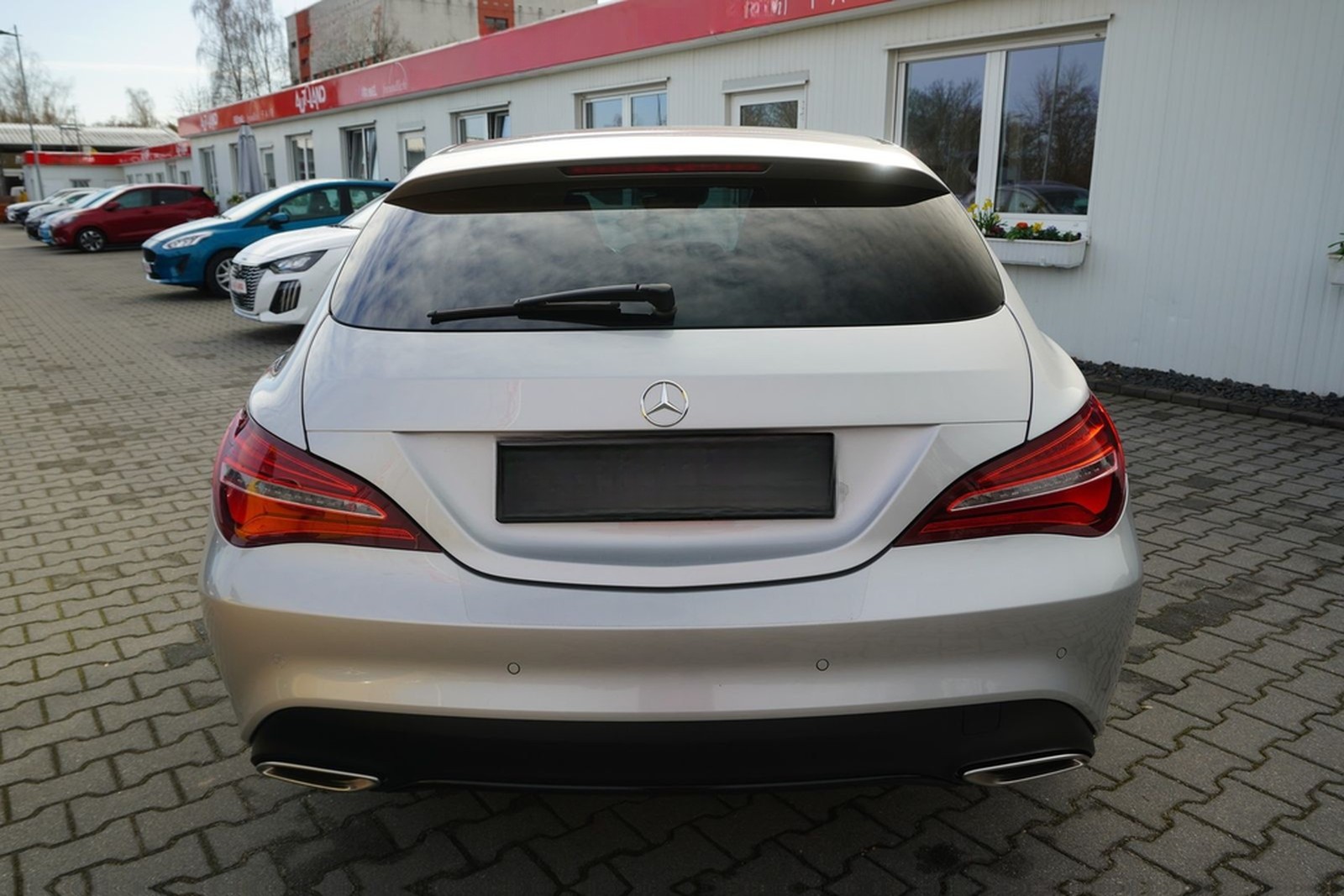 Mercedes-Benz CLA 200 Shooting Brake LED Navi SHZ Kamera Night foto 4