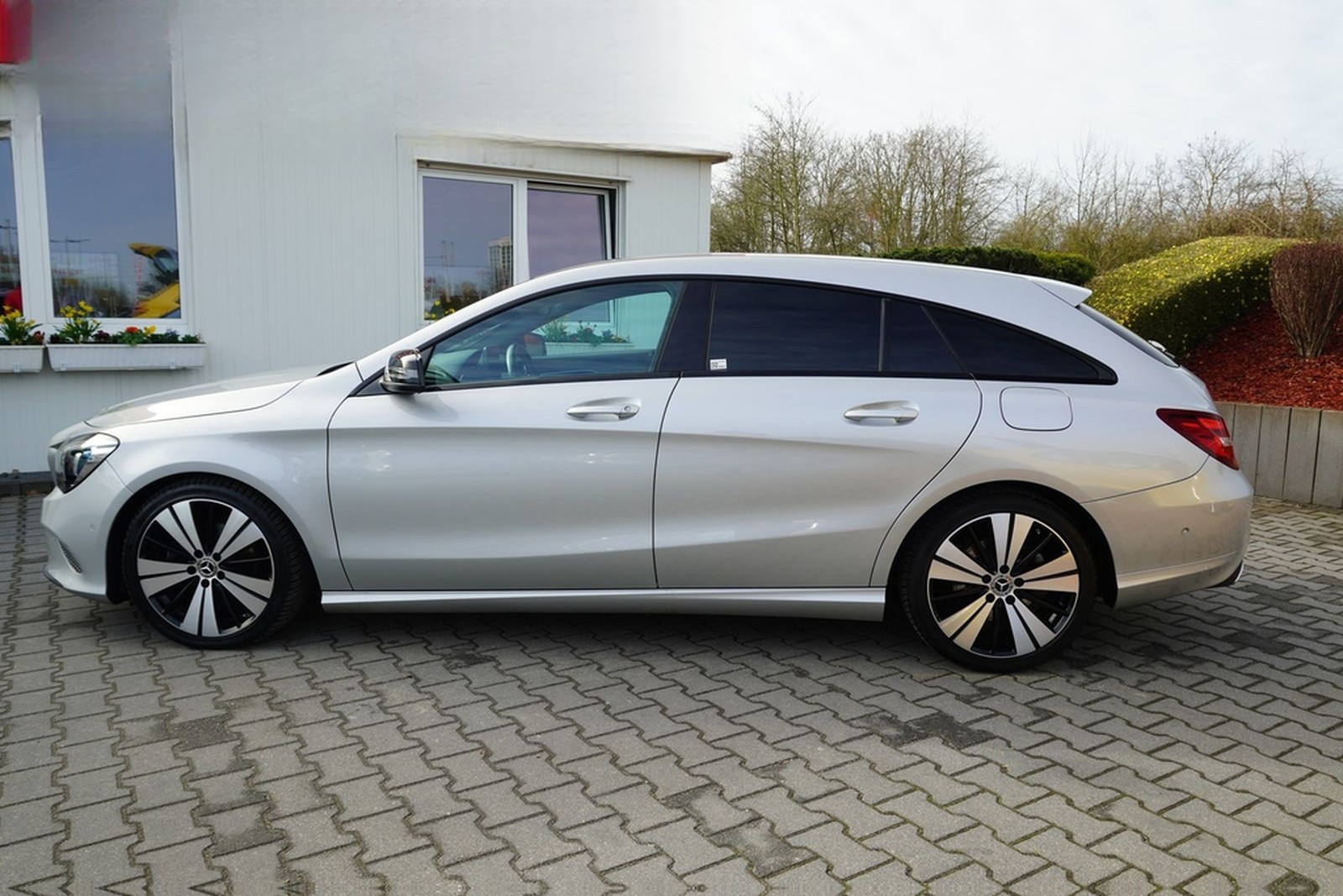 Mercedes-Benz CLA 200 Shooting Brake LED Navi SHZ Kamera Night foto 6