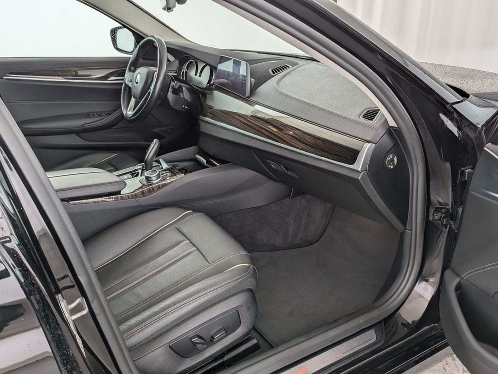 BMW 540i xDrive Luxury Line LED+NAVI+SHZ+RFK+LEDER+ foto 13