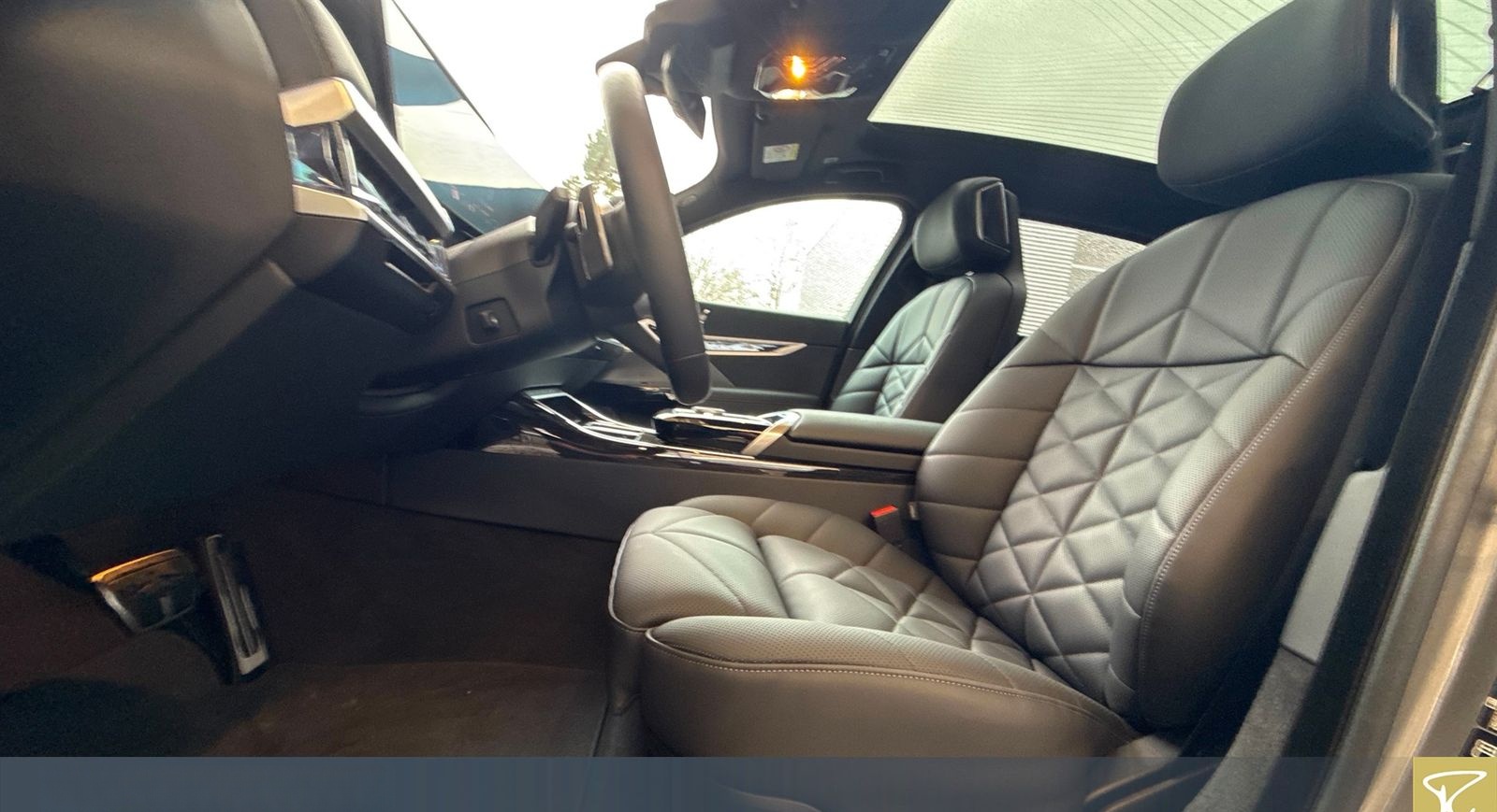 BMW 740d A xDrive M-Sport Navi ACC HUD Skylou Sitzhg foto 4