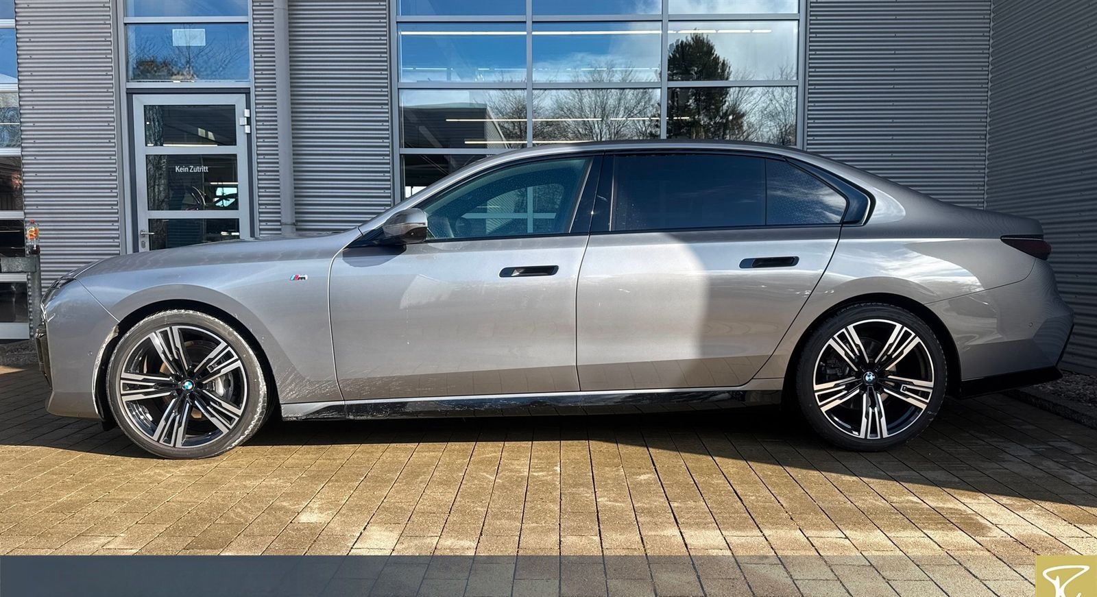 BMW 740d A xDrive M-Sport Navi ACC HUD Skylou Sitzhg foto 9