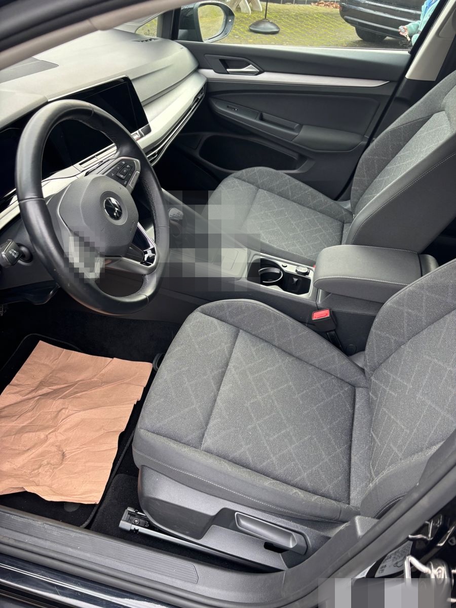 Volkswagen Golf VIII Lim. Life foto 13