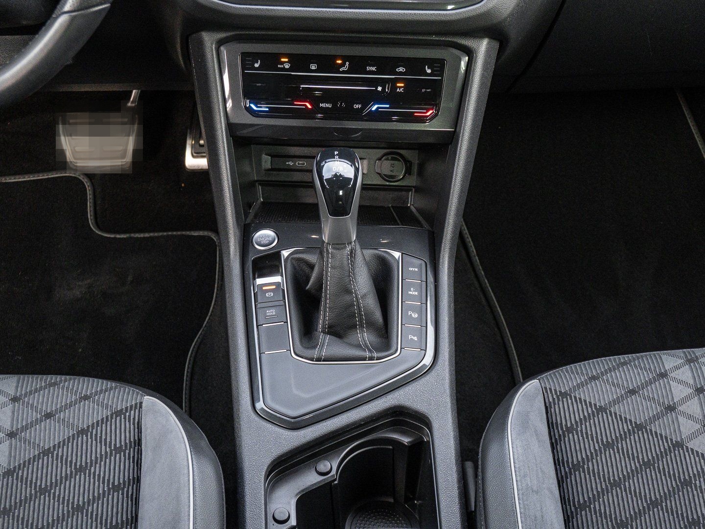 Volkswagen Tiguan 1.4 eHybrid DSG R-Line ACC AHK AUT Matrix foto 13