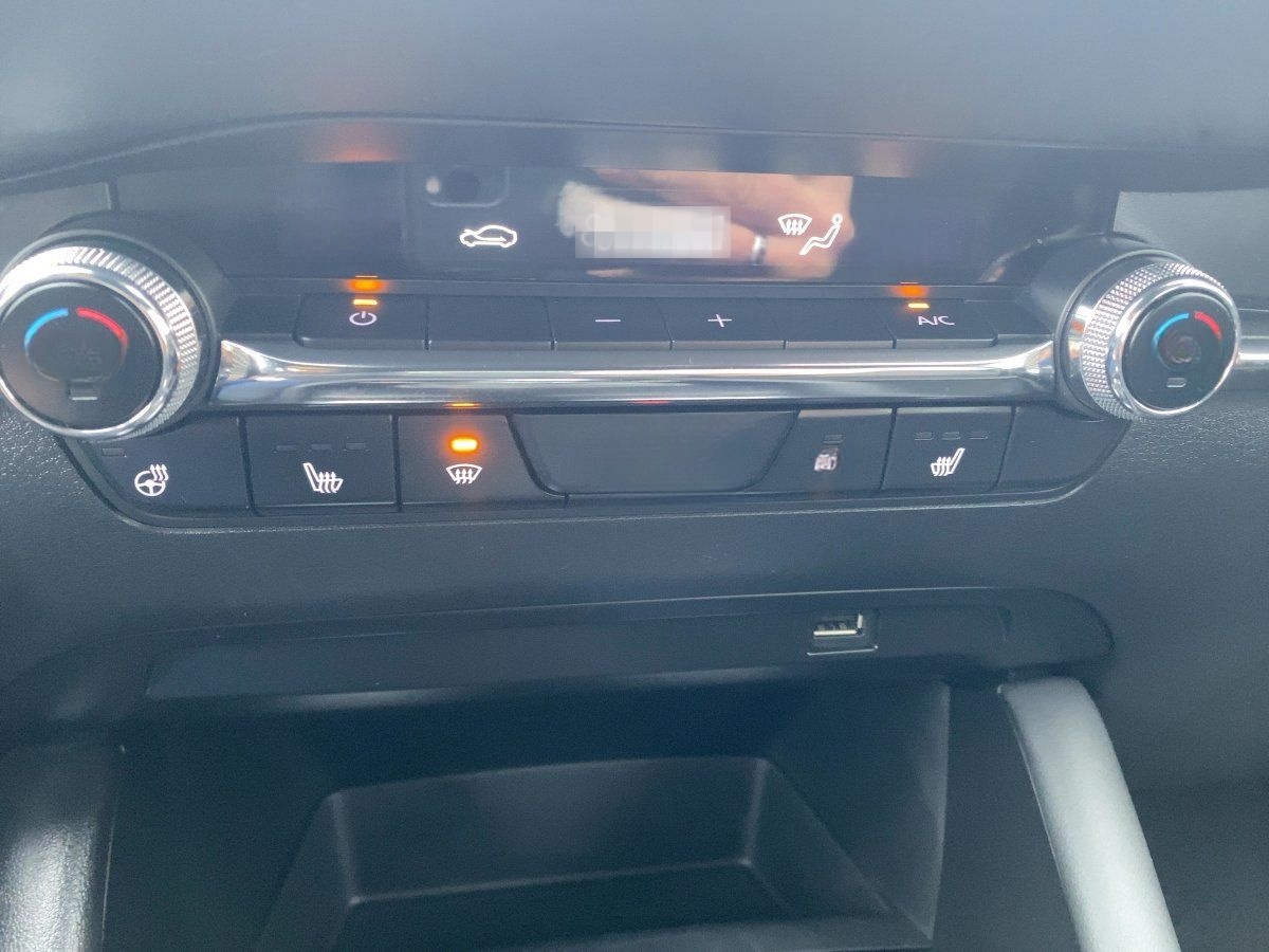 Mazda 3 SKYACTIV-G 2.0 150 Selection CAM*LED*NAVI*SHZ foto 12