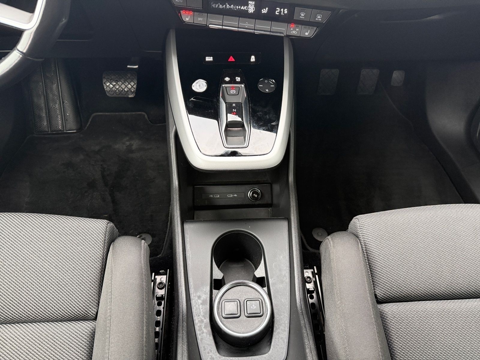 Audi Q4 Sportback 40 e-tron AHK RFK ACC foto 15