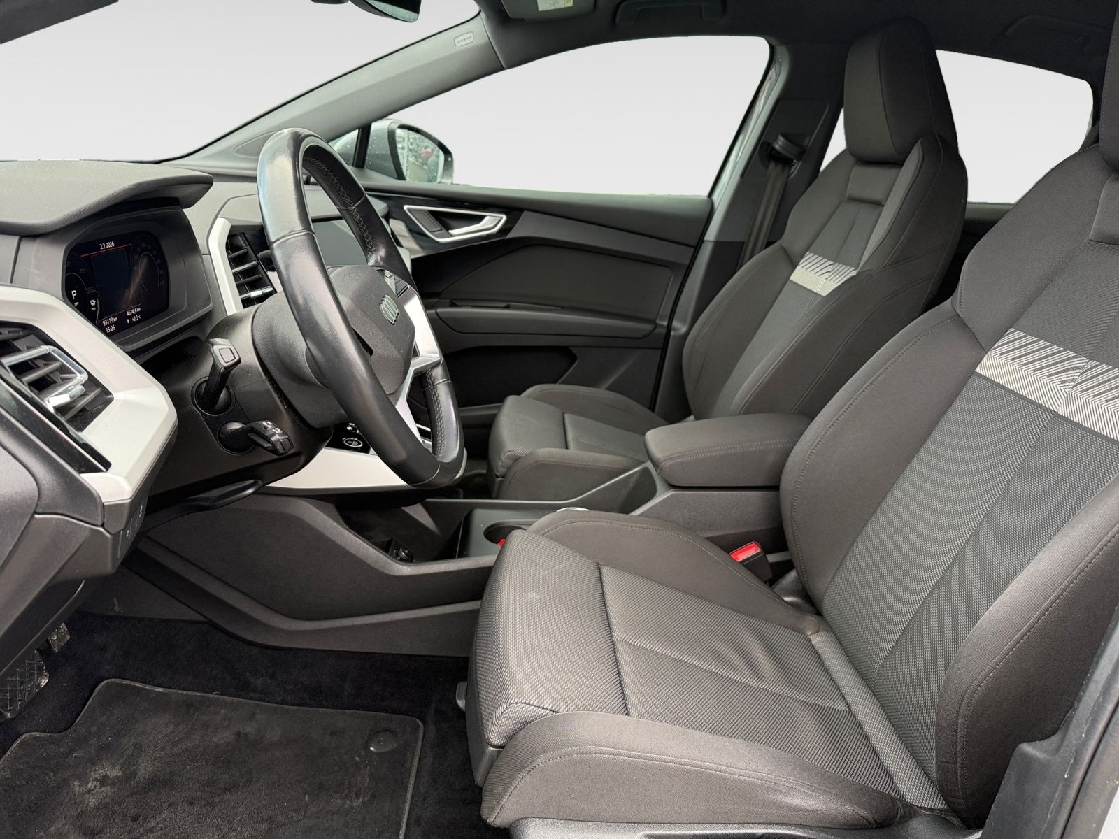Audi Q4 Sportback 40 e-tron AHK RFK ACC foto 8