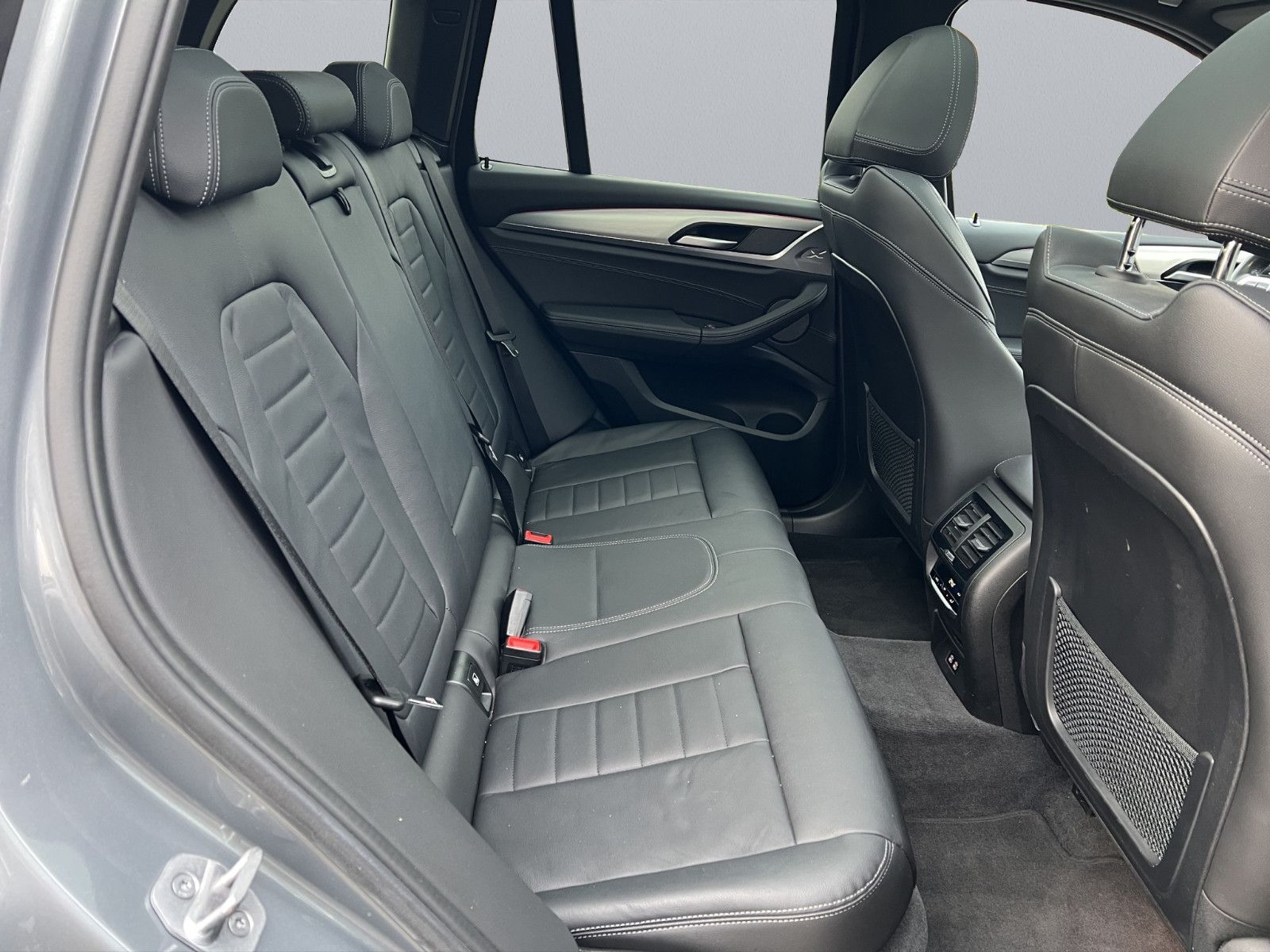 BMW X3 xDrive30i Aut., Panorama, AHK, ACC, 360° Kam. foto 15