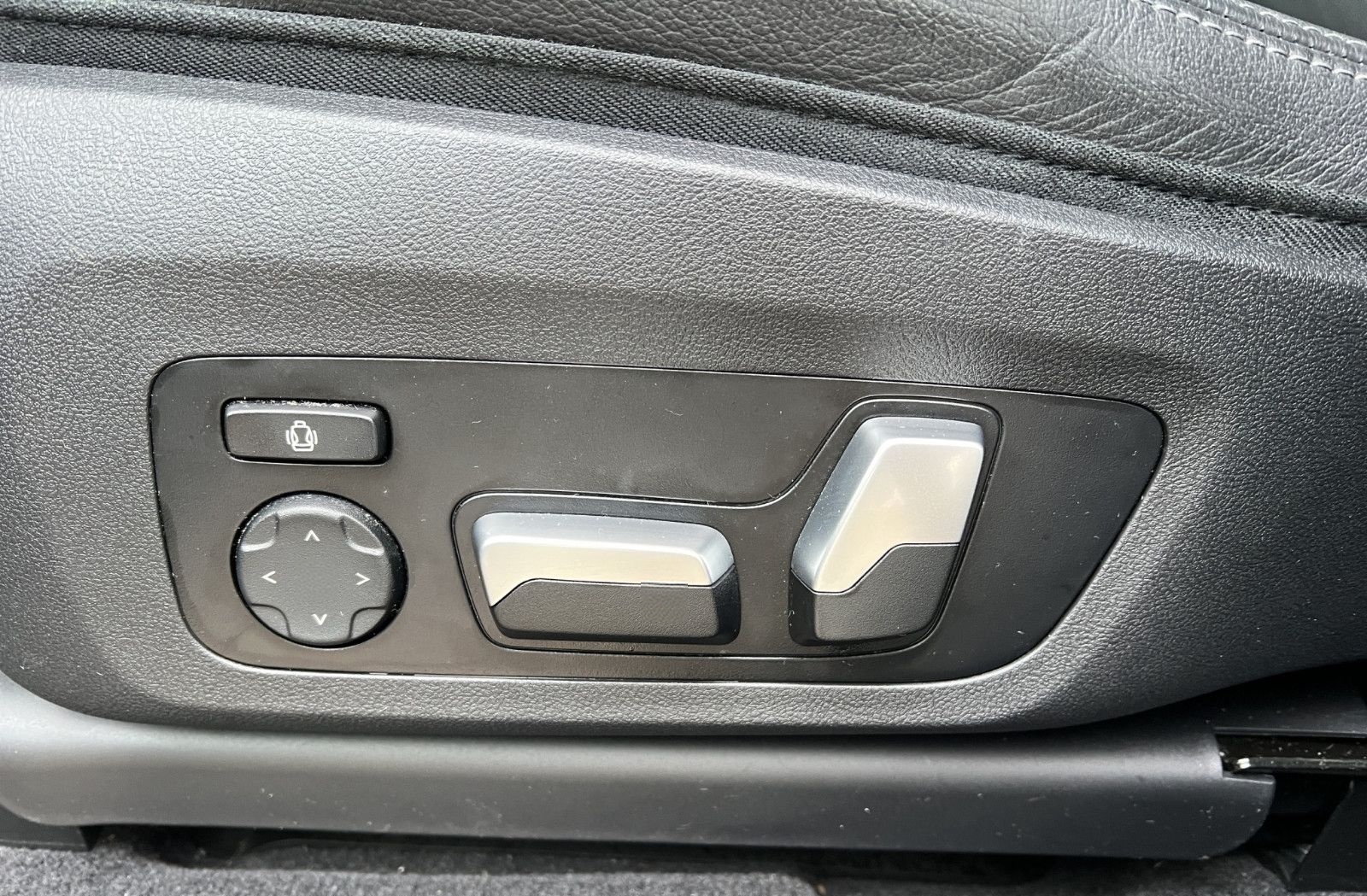 BMW X3 xDrive30i Aut., Panorama, AHK, ACC, 360° Kam. foto 20