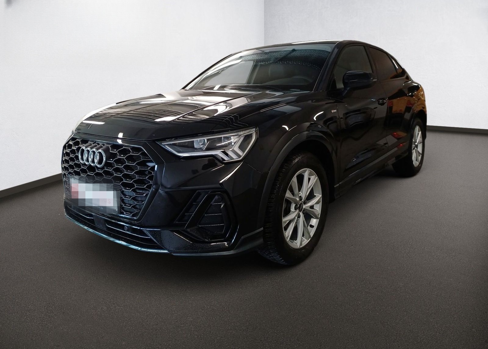 Audi Q3 Sportback S line *AHK*BLACKSTYLE*KAMERA*APP C foto 2