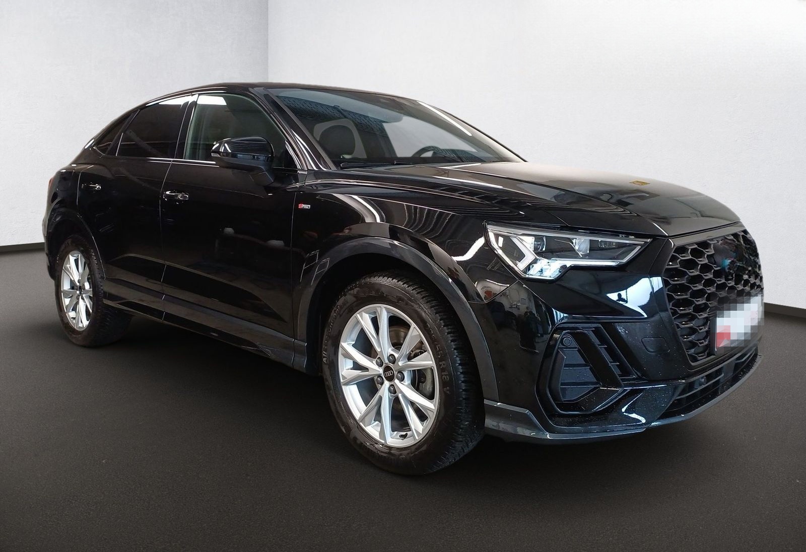 Audi Q3 Sportback S line *AHK*BLACKSTYLE*KAMERA*APP C foto 17