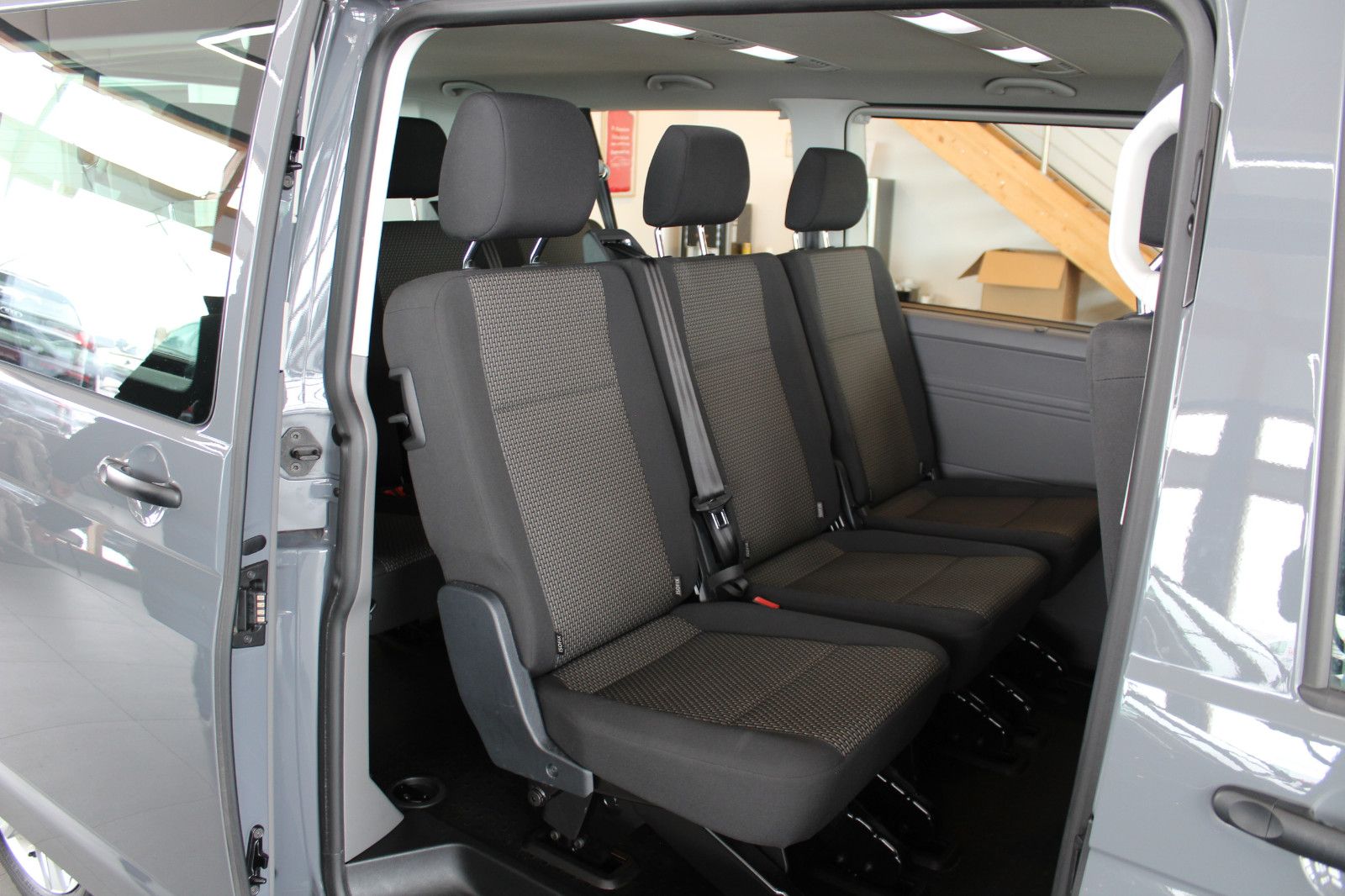 Volkswagen T6.1 Caravelle 2.0 TDI DSG lang Trendline foto 12